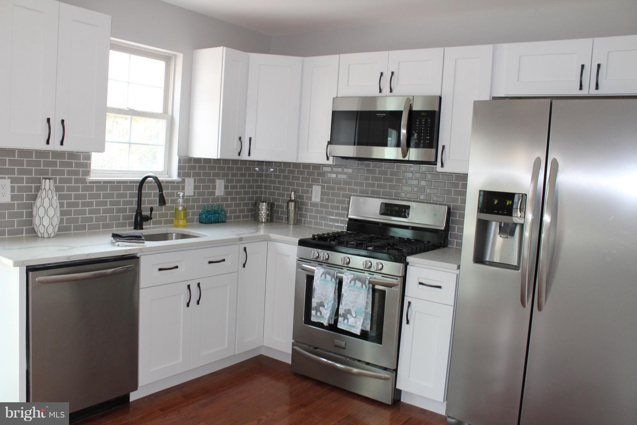 LENNINGS KNOLL - Residential