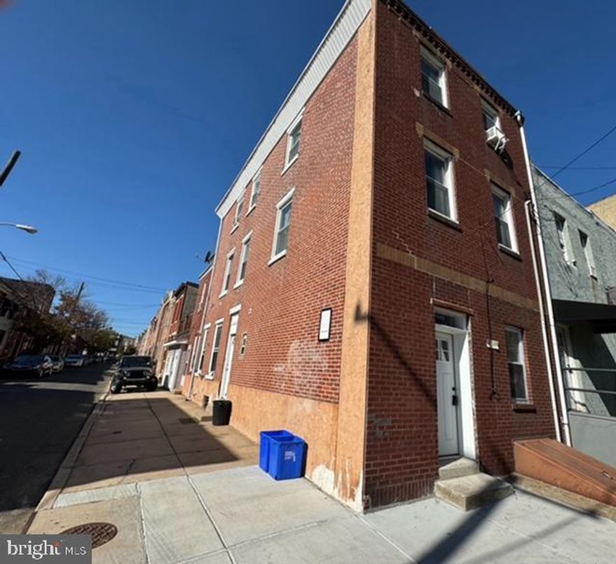 Completely Renovated Two Bedroom, One Bath apartment For Rent in Pennsport. Wonderful location right near public transportation, the entrance to 95, and the shops on Delaware Avenue. The unit is ground level  and has been completely remodeled! There is new shower and bathroom.. This is a corner triplex with a lot of natural light throughout the unit. Lots of street parking close by. No pets or smoking. The water is included in the rent. The tenant pays all other utilities.