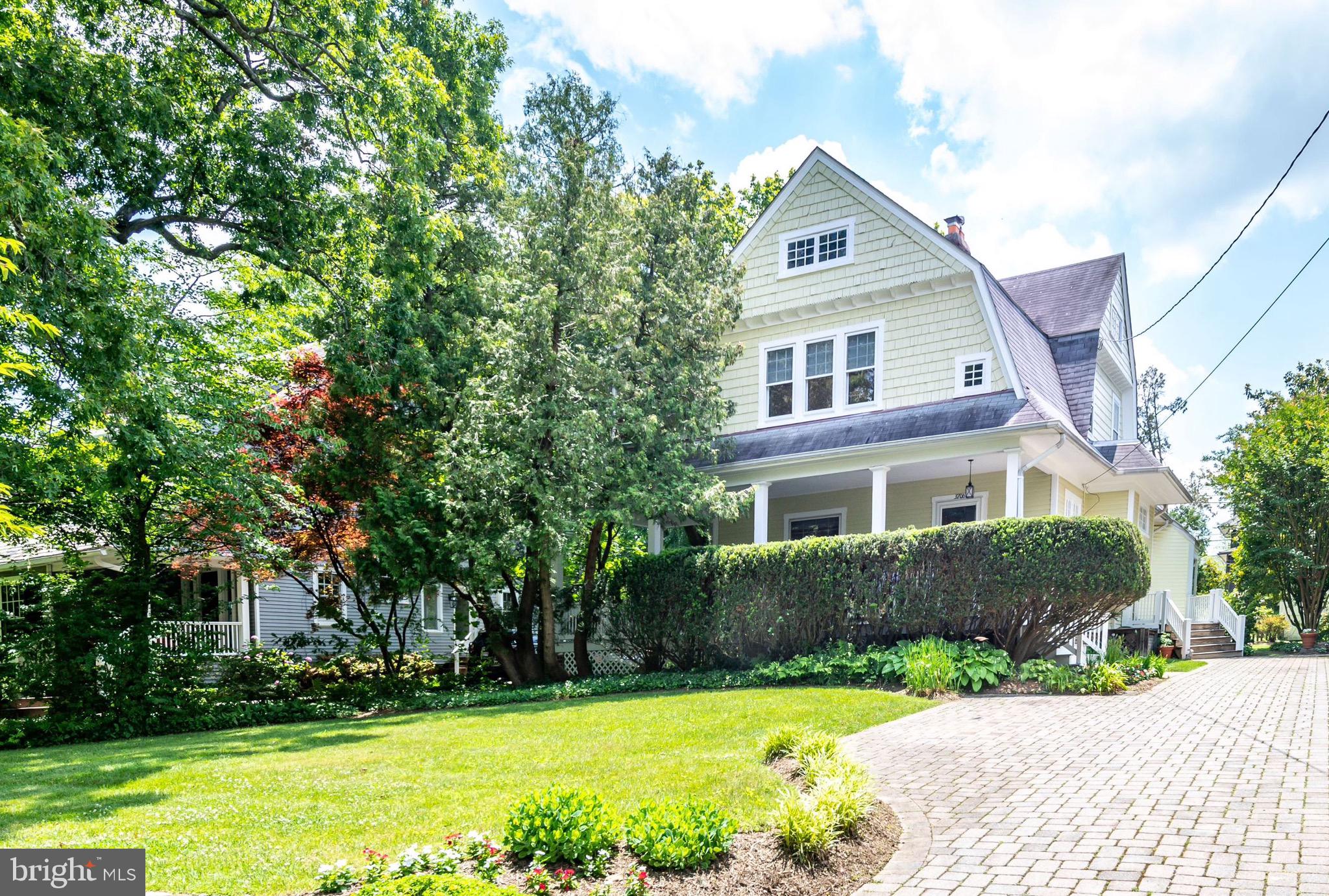 CHEVY CHASE - Residential