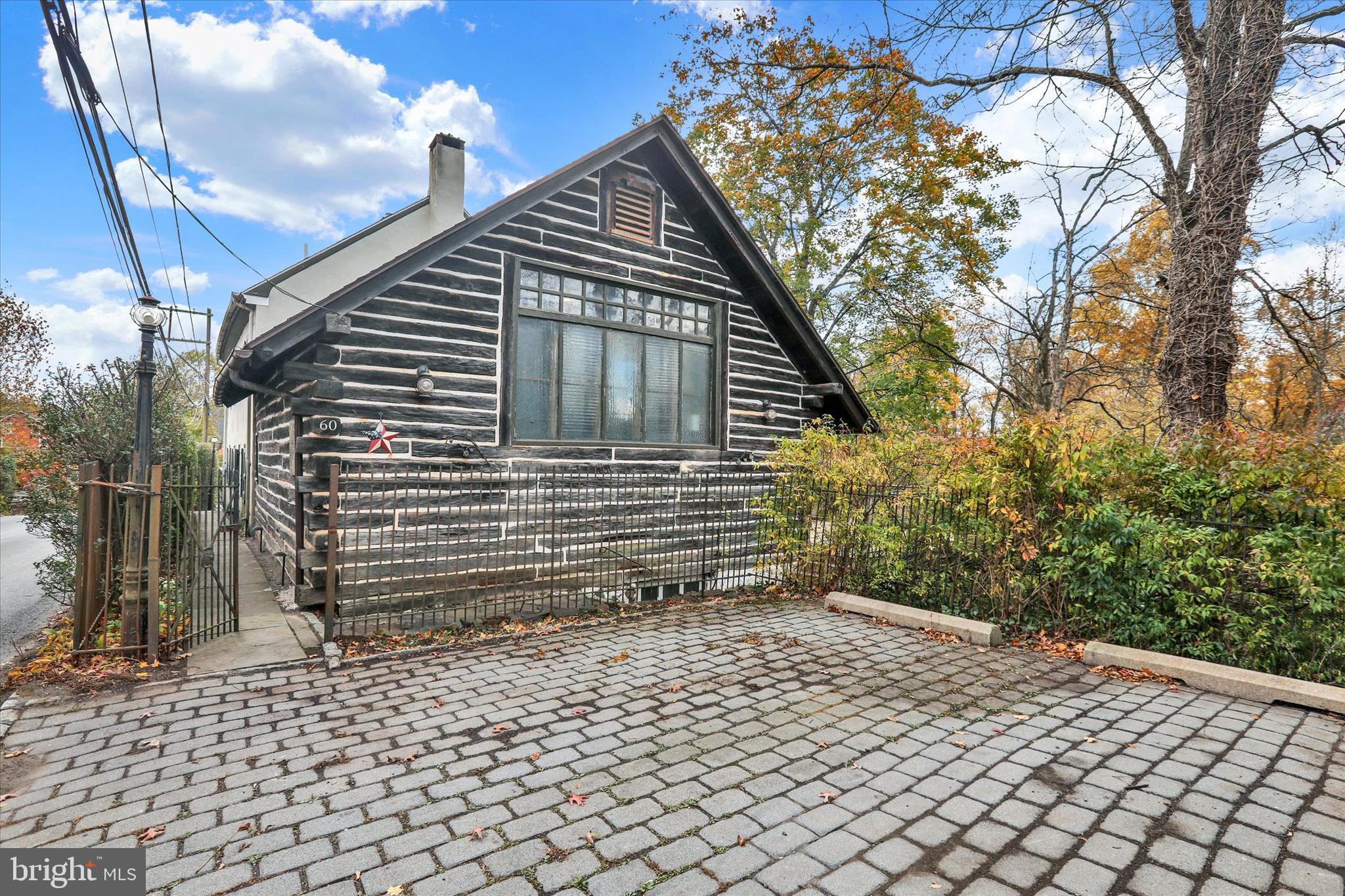 EDISON - Commercial Sale