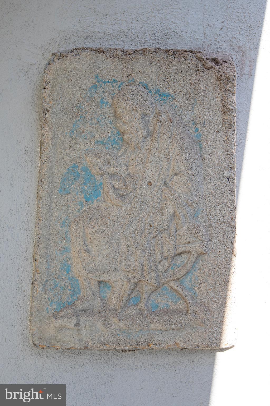 EDISON - Commercial Sale