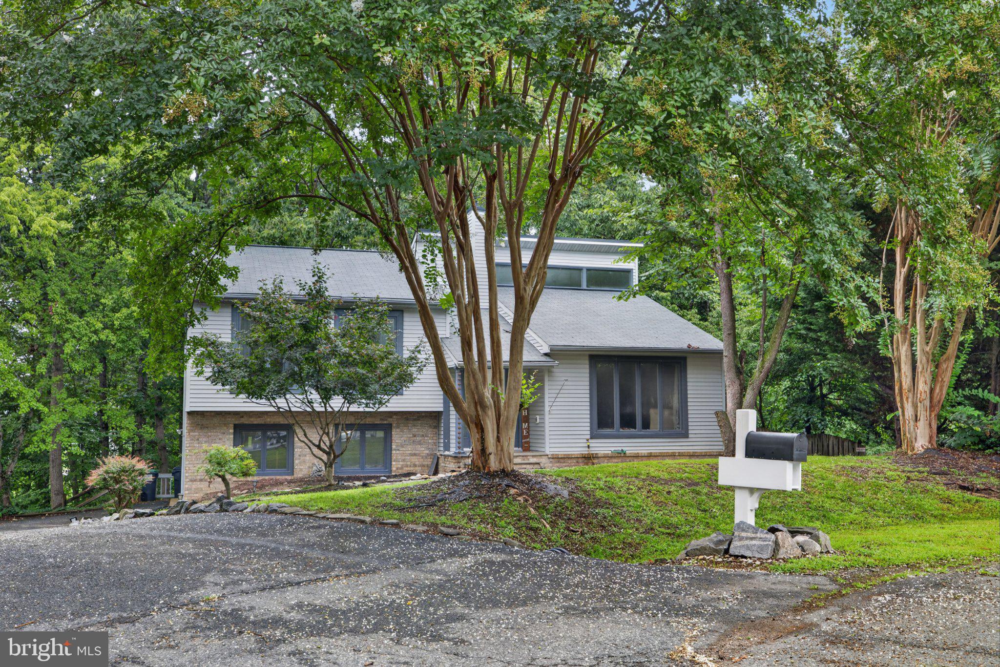 4413 MURVEN PARK LANE