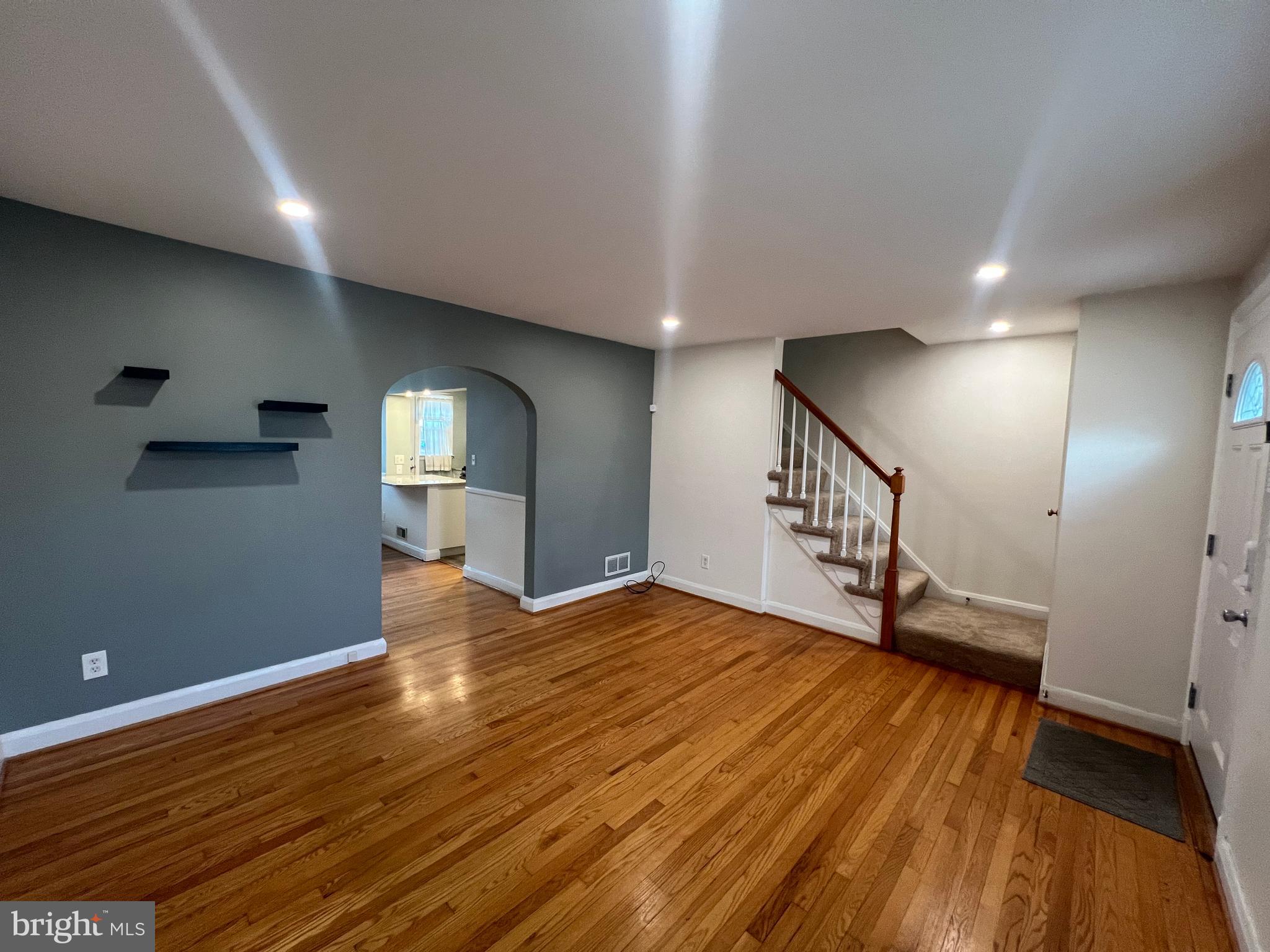 KNETTISHALL - Residential Lease