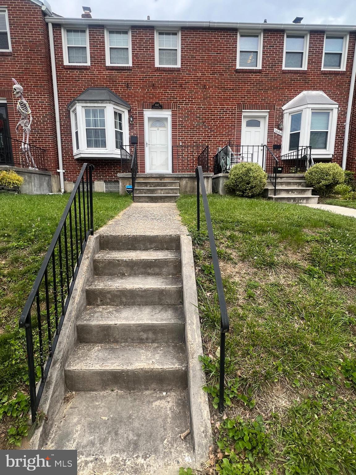 KNETTISHALL - Residential Lease