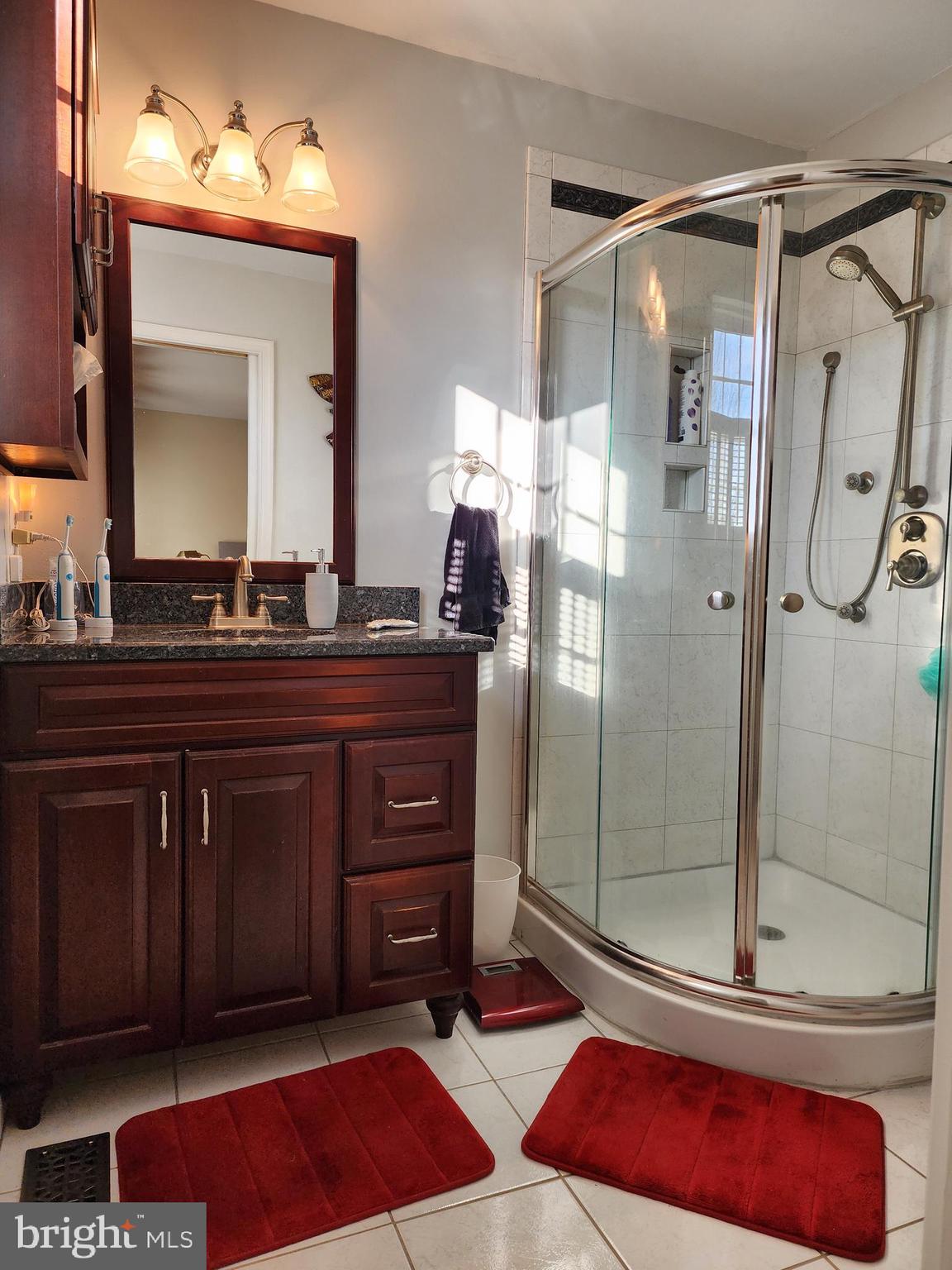 NORTH END - Residential