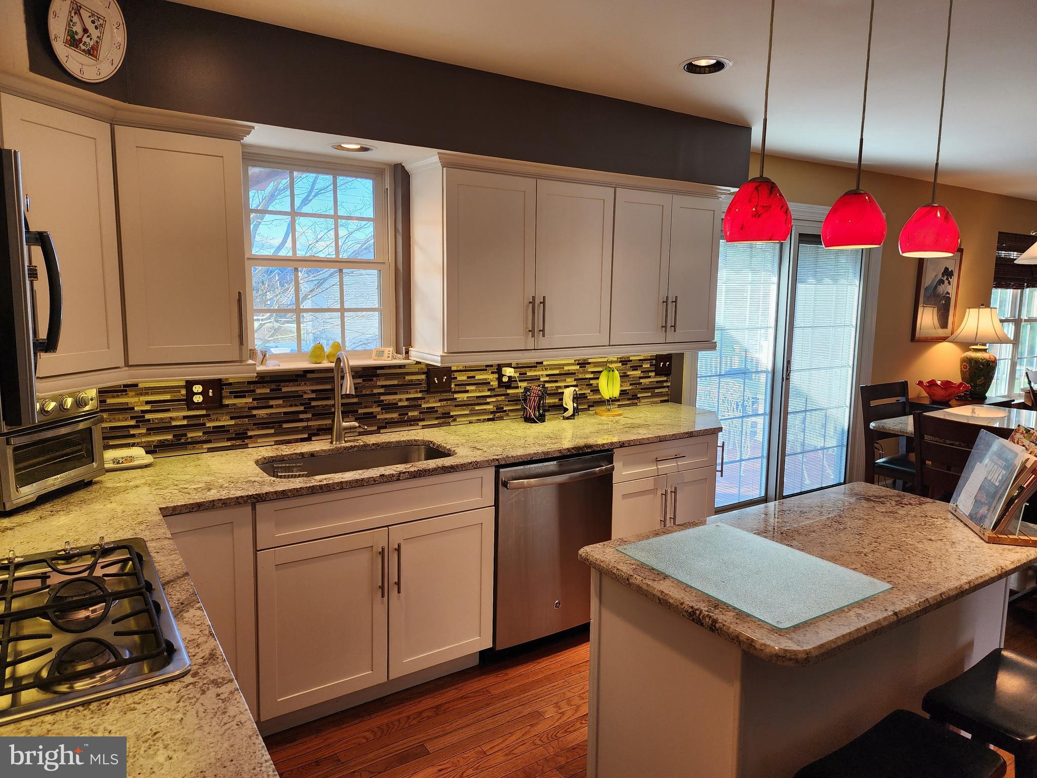 NORTH END - Residential