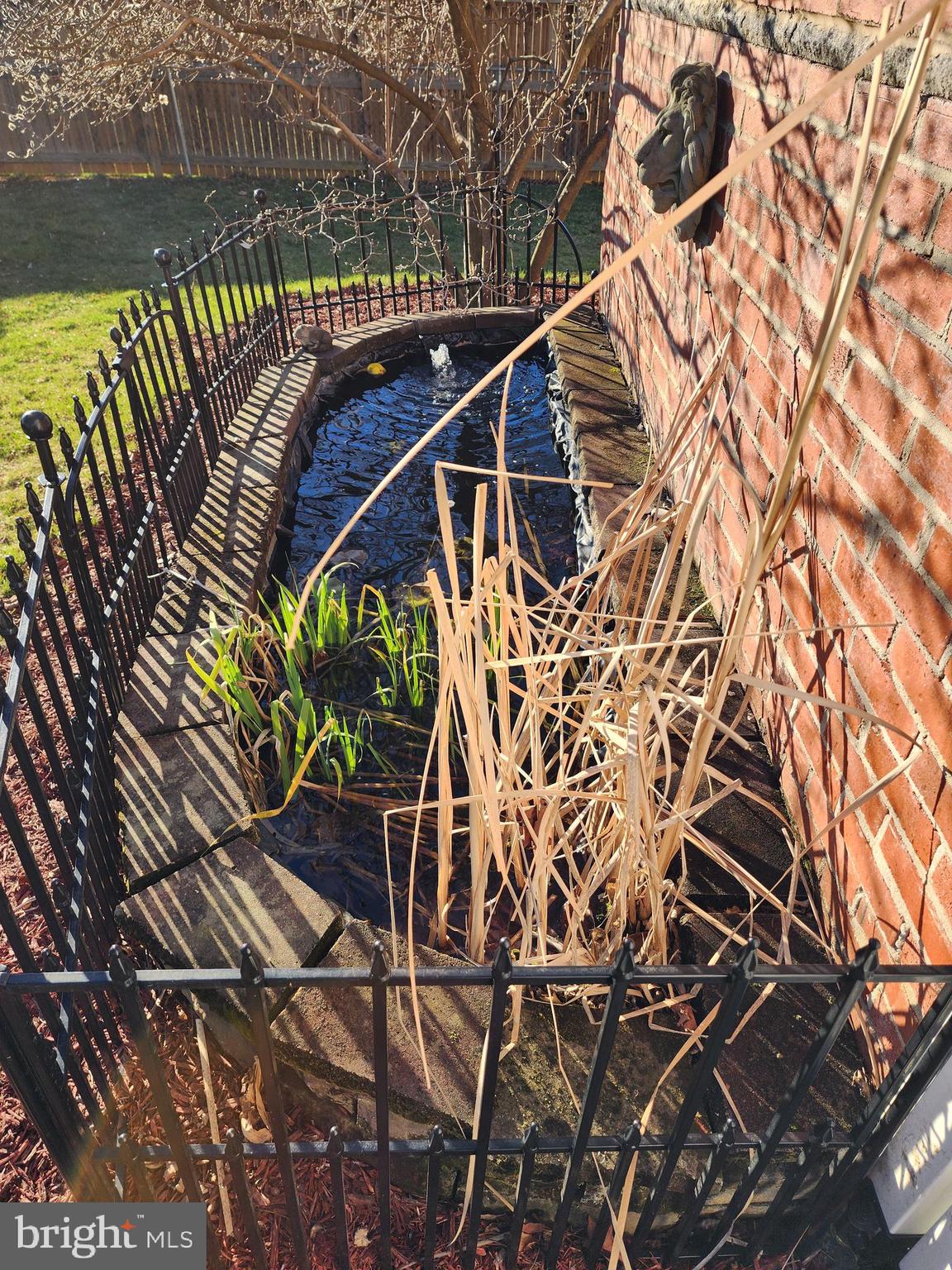 NORTH END - Residential