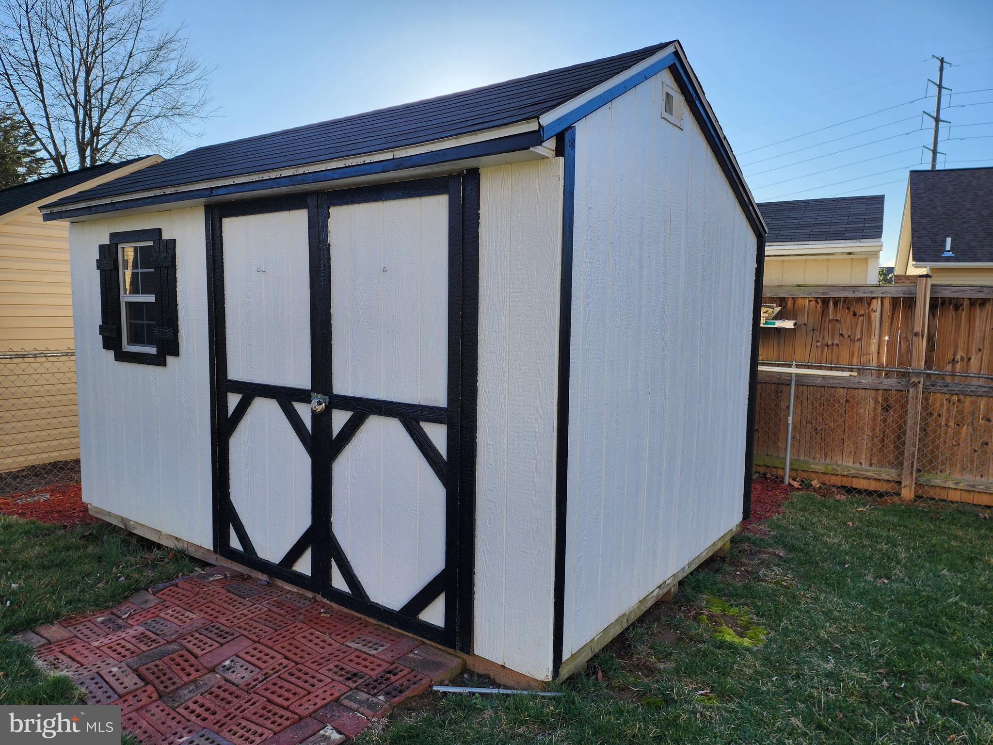 NORTH END - Residential