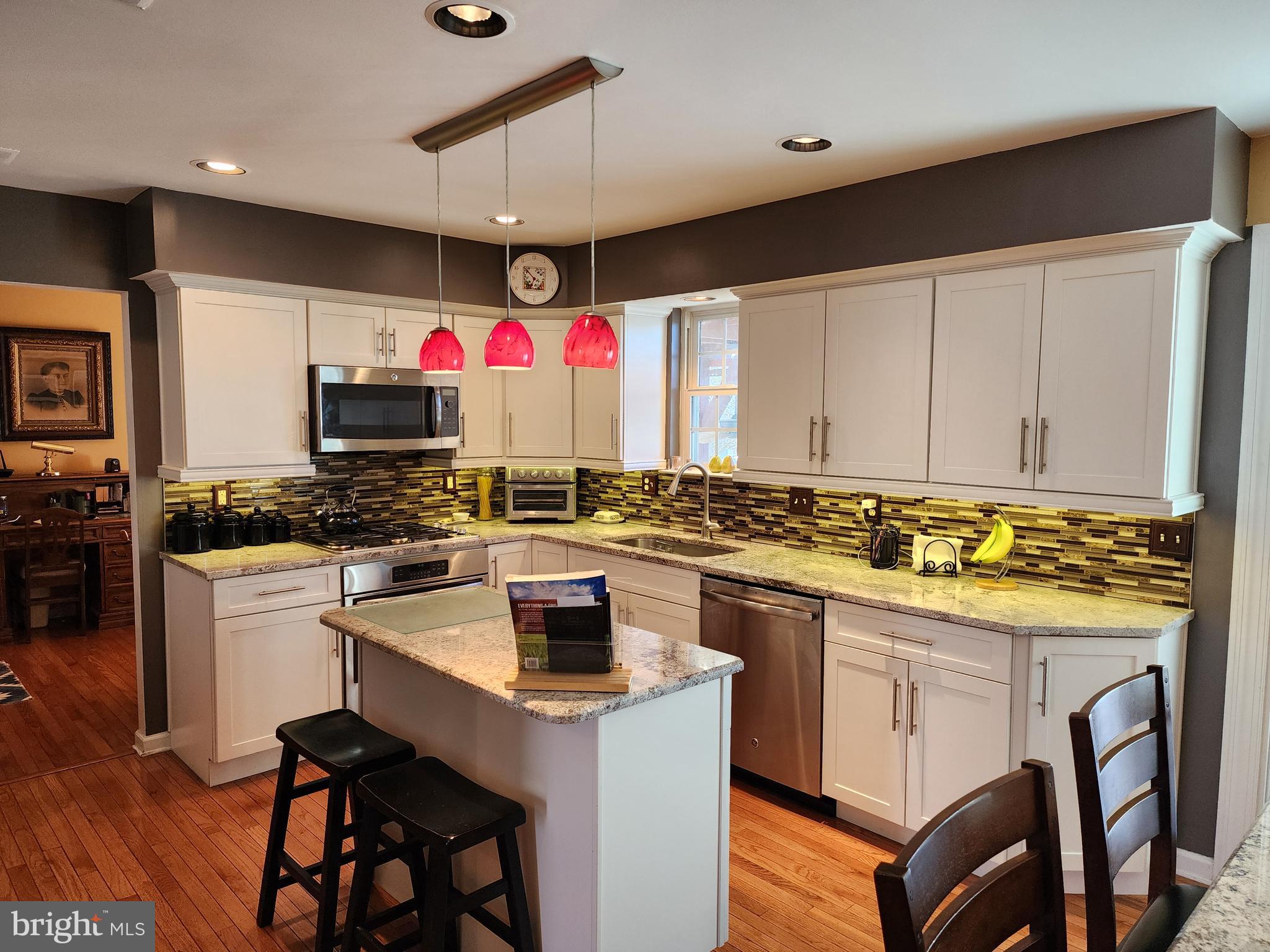 NORTH END - Residential