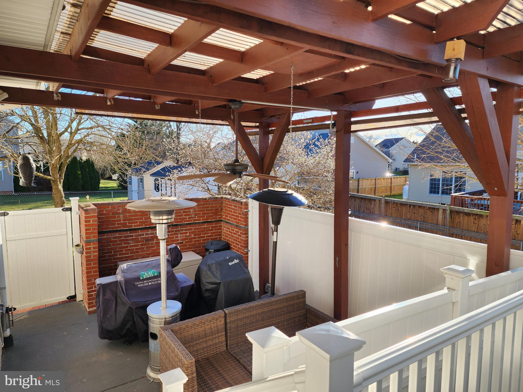 NORTH END - Residential