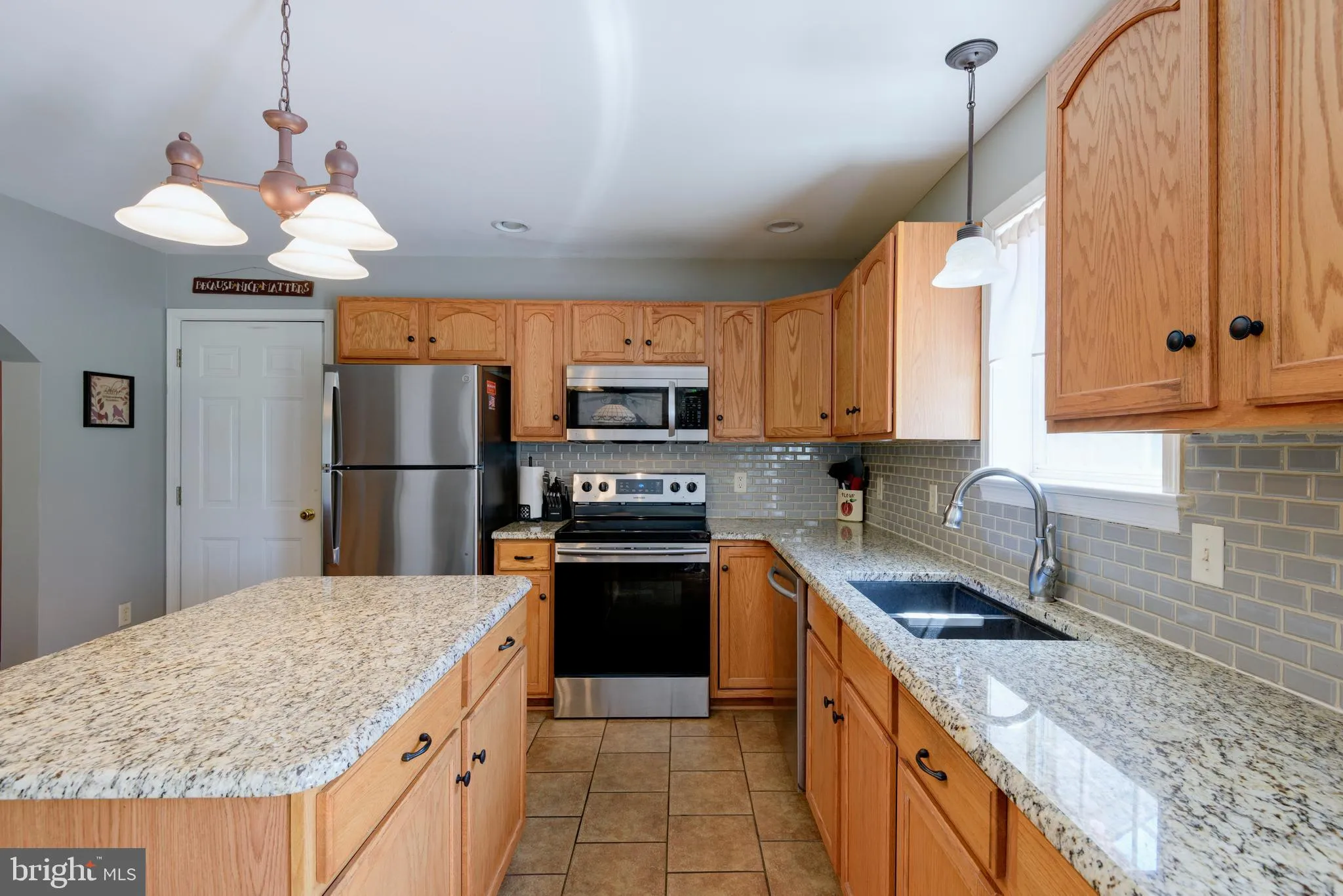 Cochranville, Pennsylvania 19330, United States, 4 Bedrooms Bedrooms, ,3 BathroomsBathrooms,Residential,Active,197943