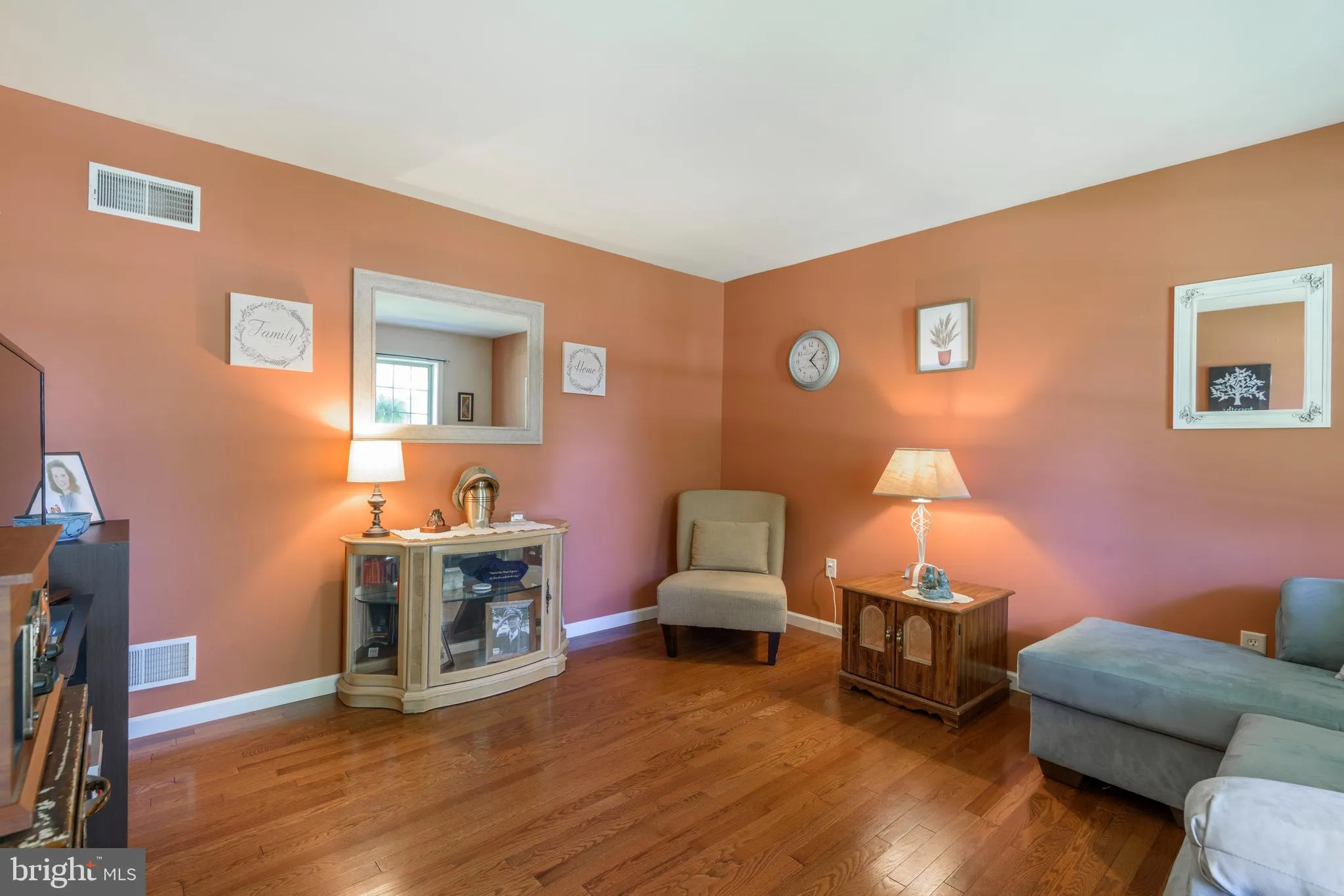 Cochranville, Pennsylvania 19330, United States, 4 Bedrooms Bedrooms, ,3 BathroomsBathrooms,Residential,Active,197943