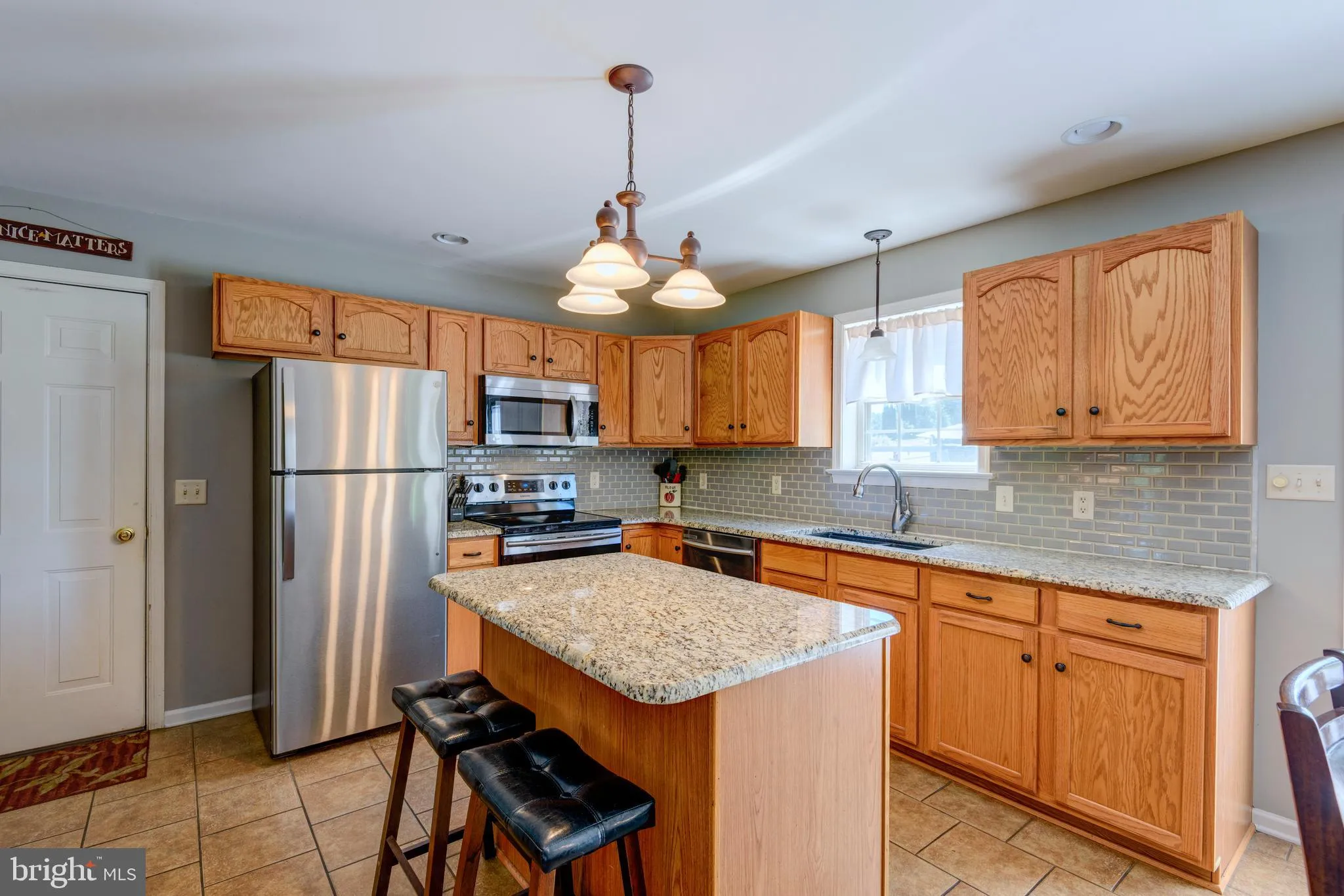 Cochranville, Pennsylvania 19330, United States, 4 Bedrooms Bedrooms, ,3 BathroomsBathrooms,Residential,Active,197943