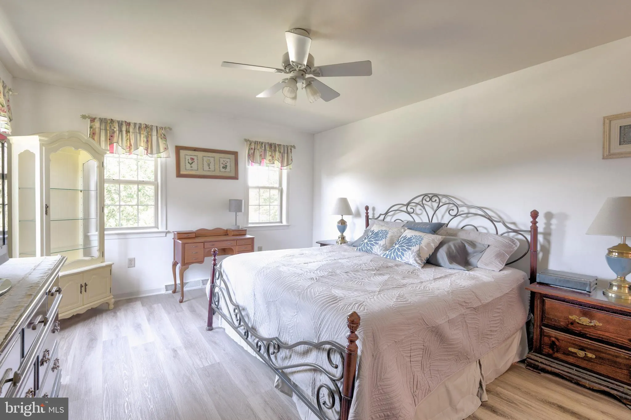 Cochranville, Pennsylvania 19330, United States, 4 Bedrooms Bedrooms, ,3 BathroomsBathrooms,Residential,Active,197943