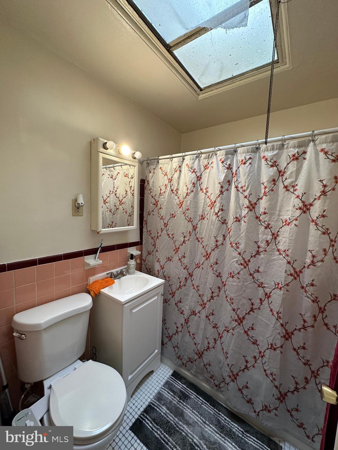 OXFORD CIRCLE - Residential