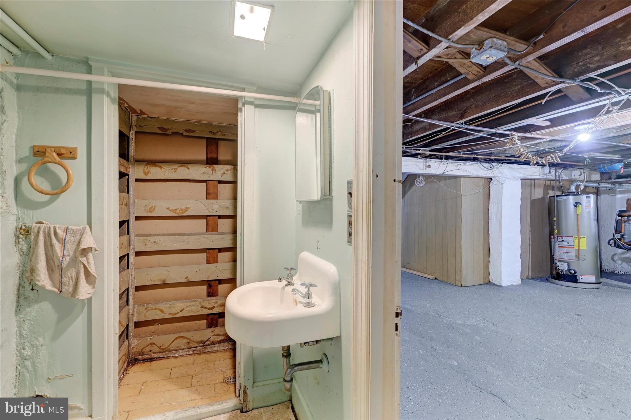 GWYNN OAK - Residential