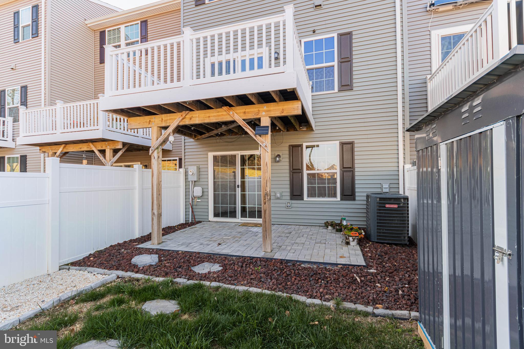 THE VILLAGE AT COURTHOUSE COMMONS - Residential Lease