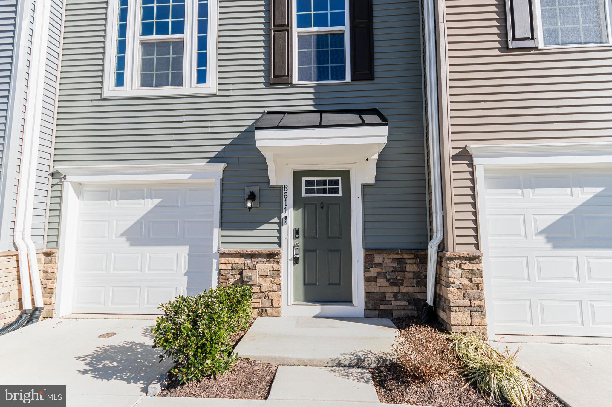 THE VILLAGE AT COURTHOUSE COMMONS - Residential Lease