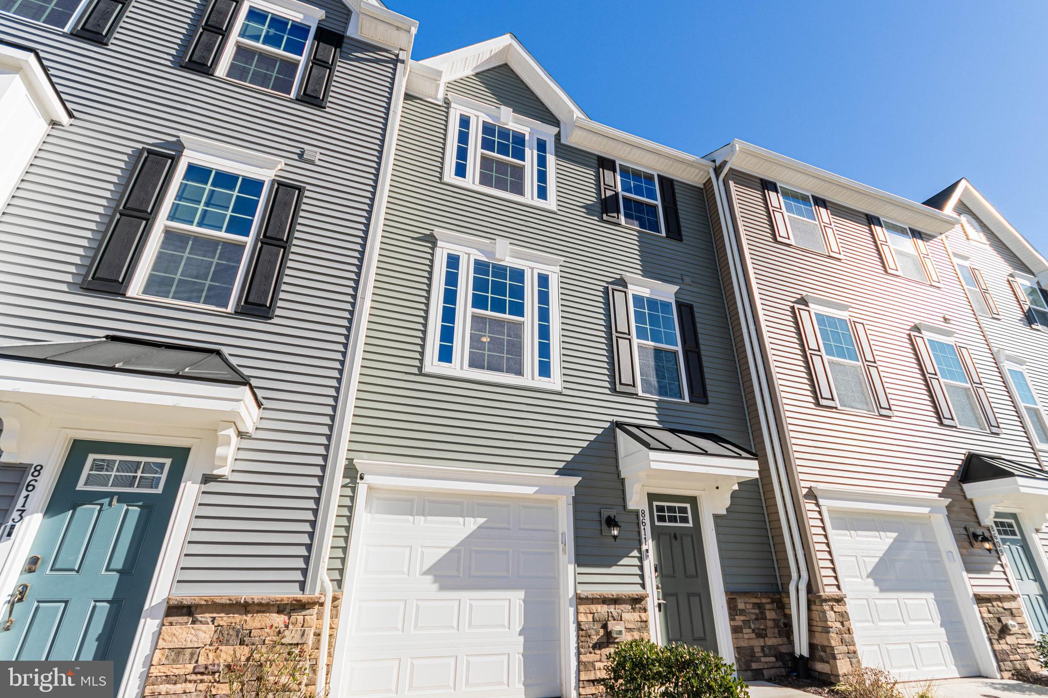 THE VILLAGE AT COURTHOUSE COMMONS - Residential Lease