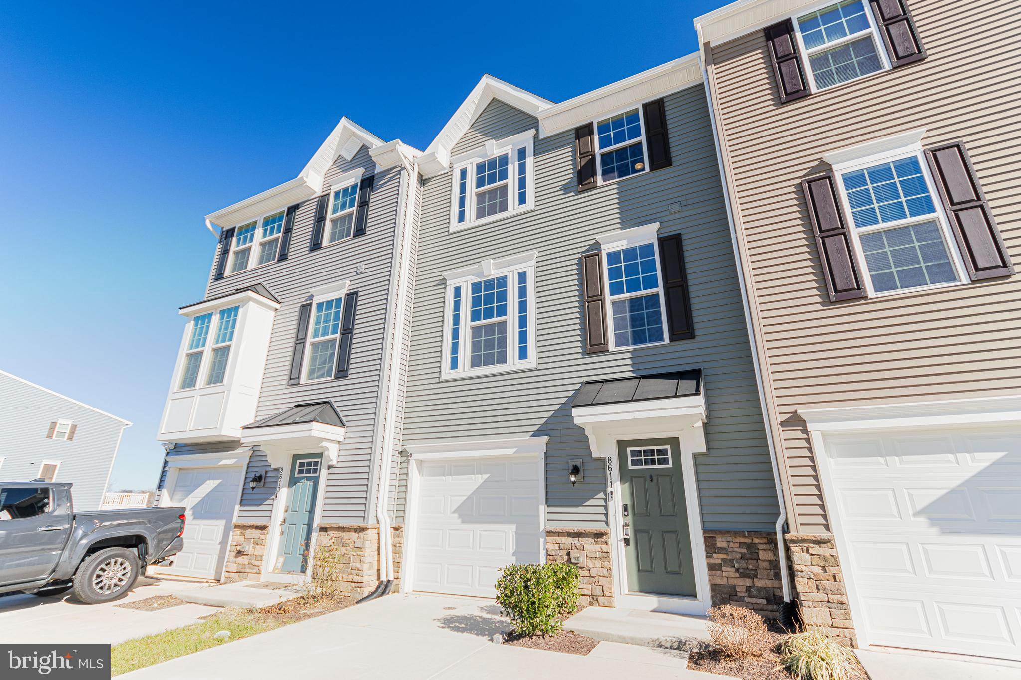 THE VILLAGE AT COURTHOUSE COMMONS - Residential Lease