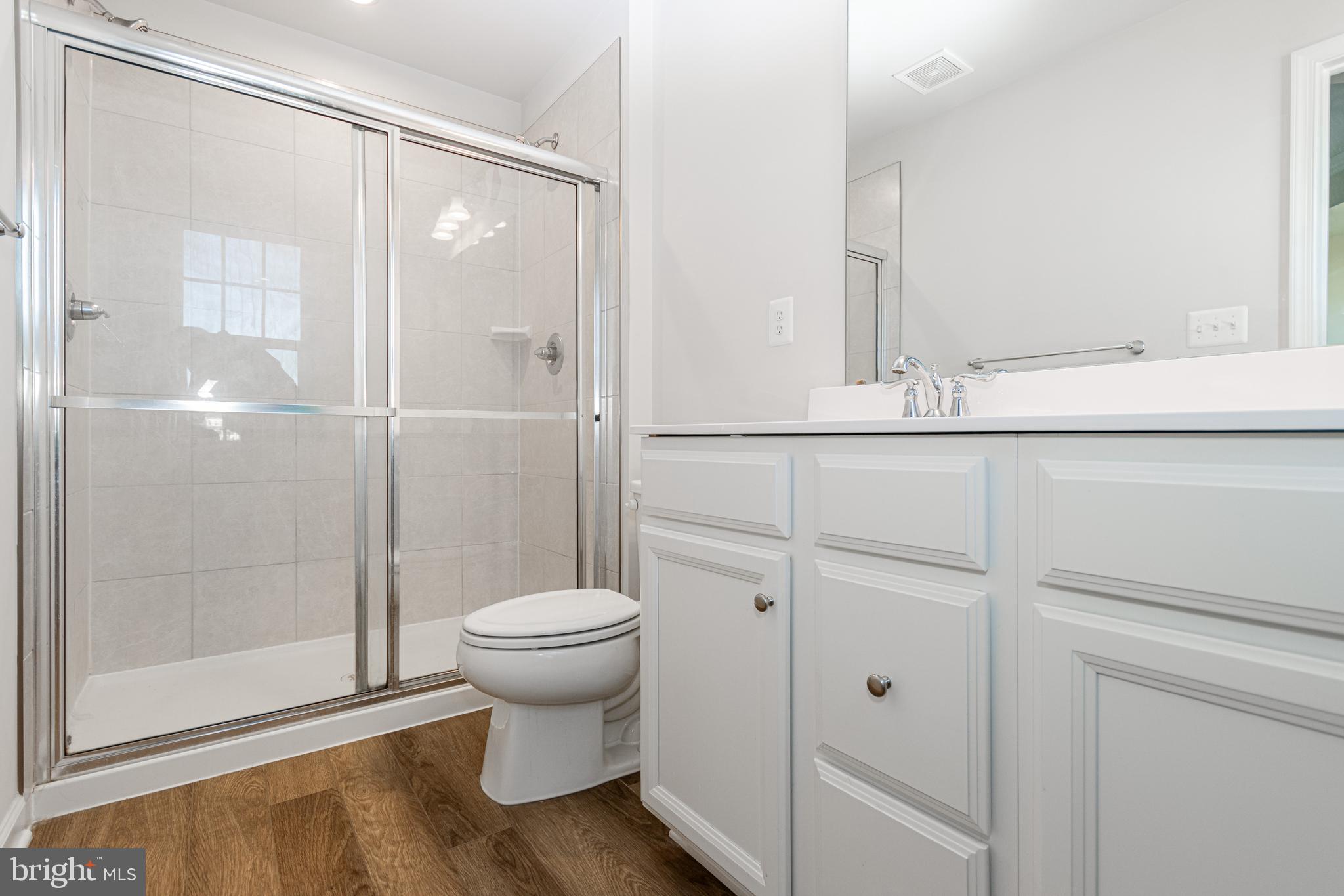 THE VILLAGE AT COURTHOUSE COMMONS - Residential Lease