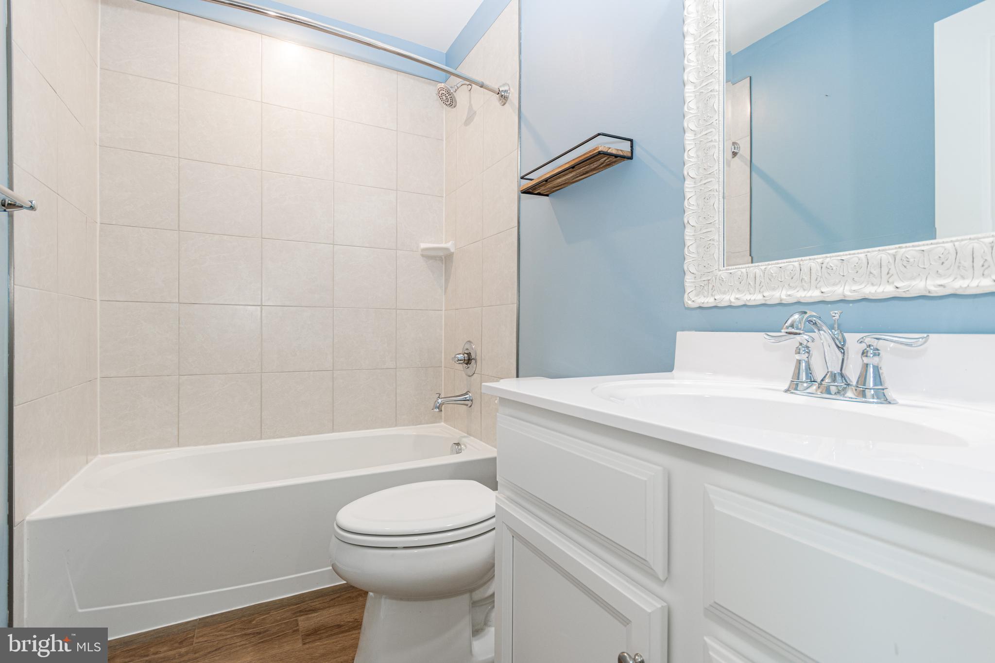 THE VILLAGE AT COURTHOUSE COMMONS - Residential Lease