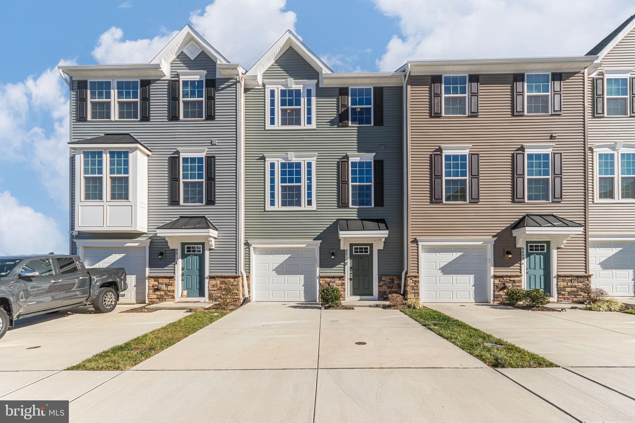 THE VILLAGE AT COURTHOUSE COMMONS - Residential Lease