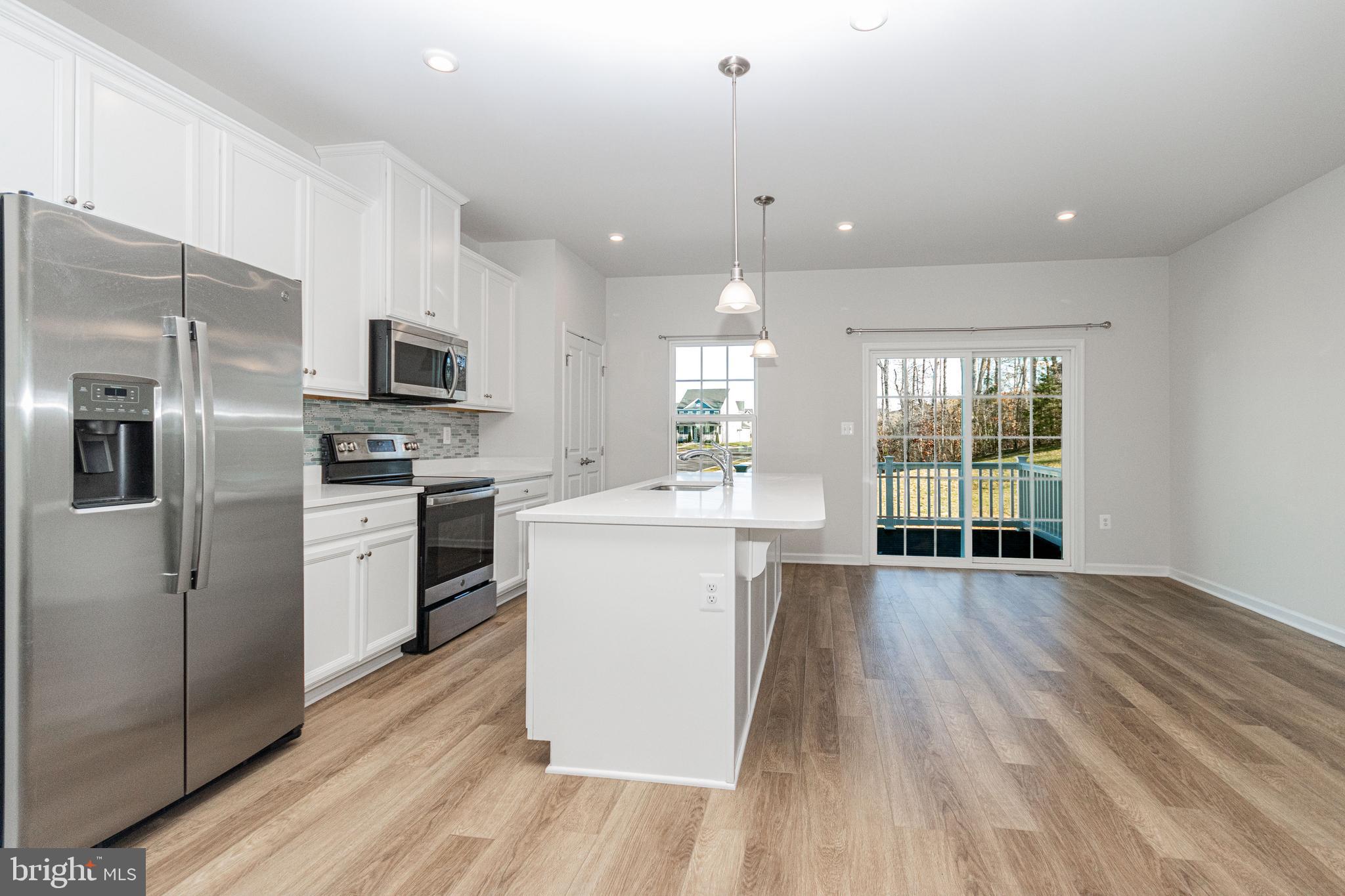 THE VILLAGE AT COURTHOUSE COMMONS - Residential Lease