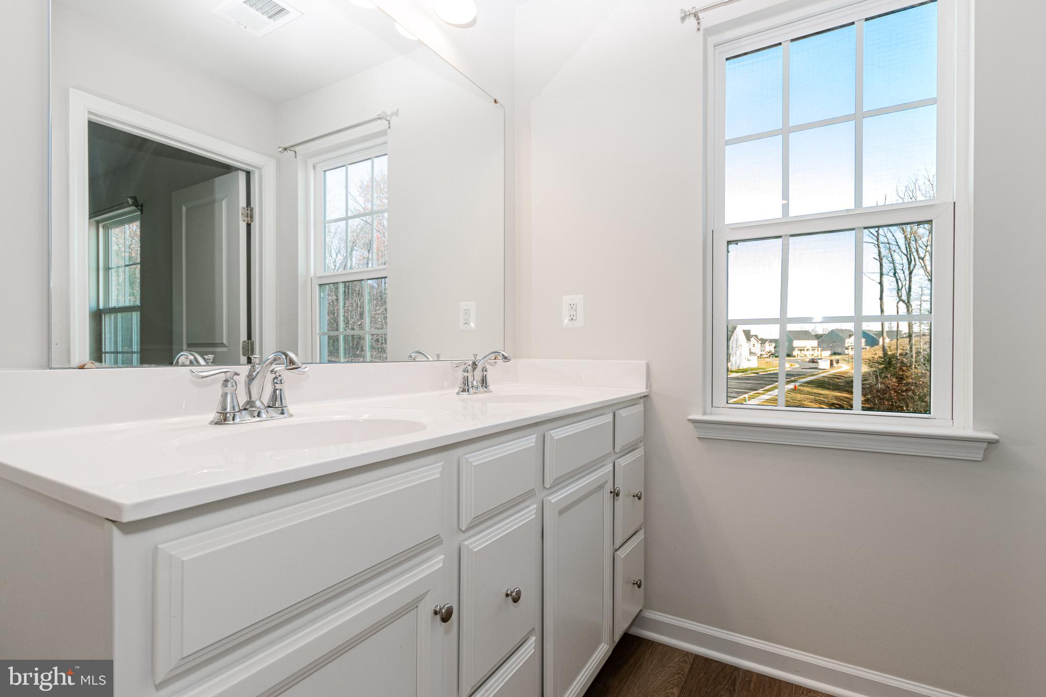 THE VILLAGE AT COURTHOUSE COMMONS - Residential Lease