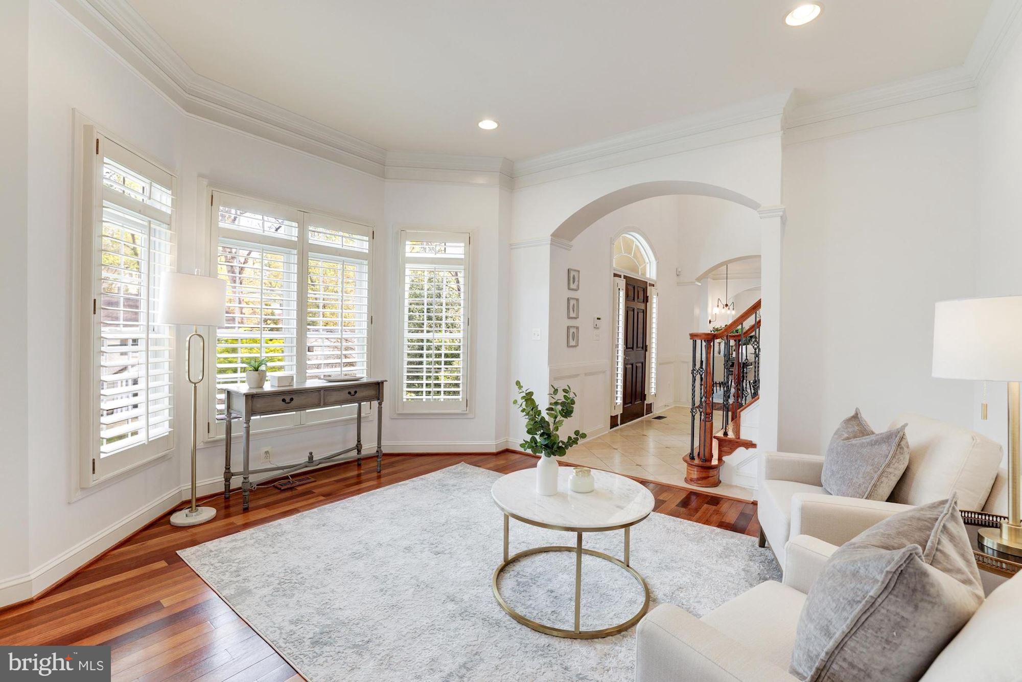 COUNTRY CLUB GROVE - Residential