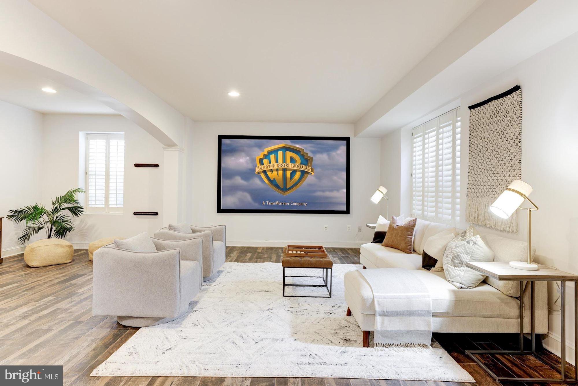 COUNTRY CLUB GROVE - Residential