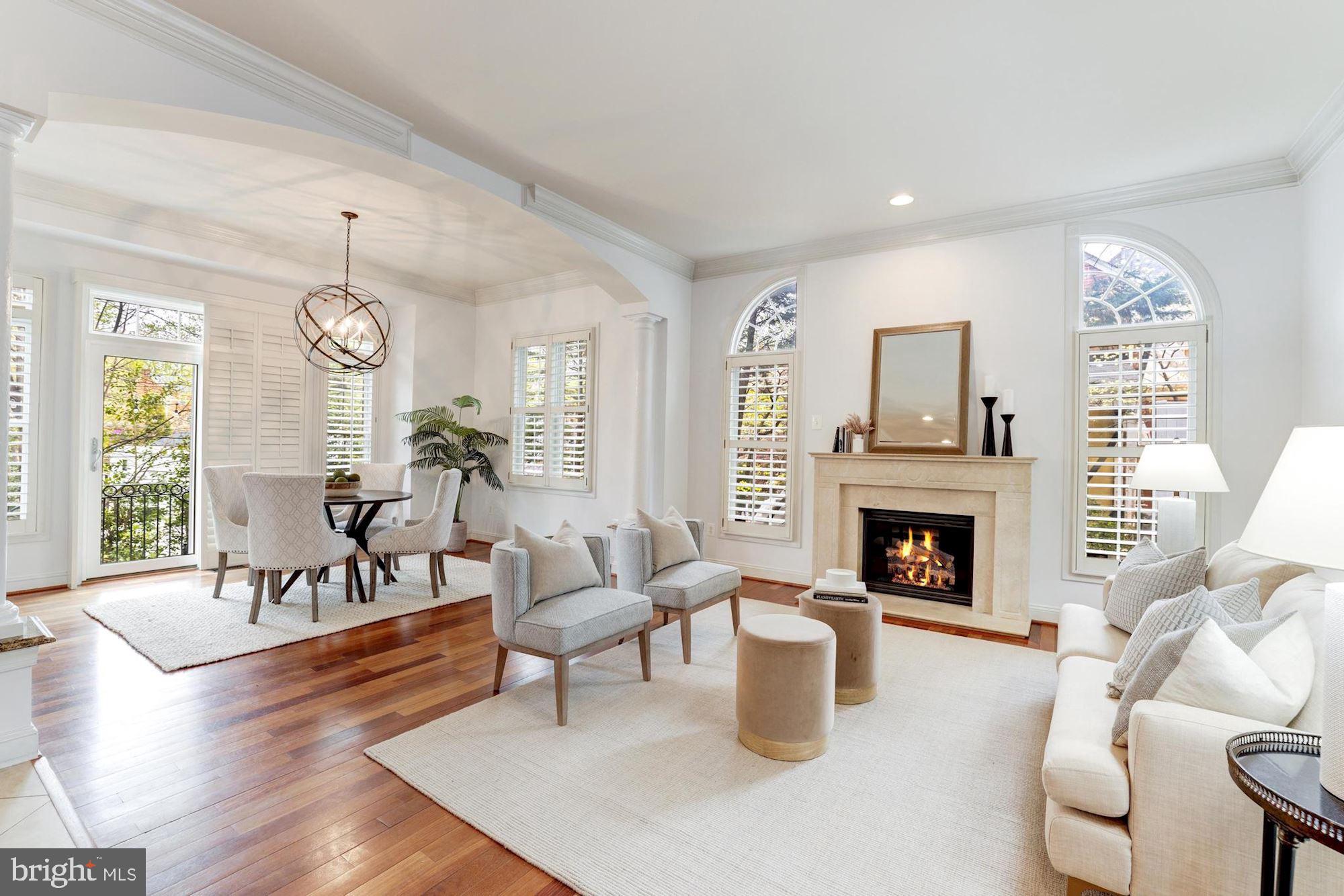 COUNTRY CLUB GROVE - Residential