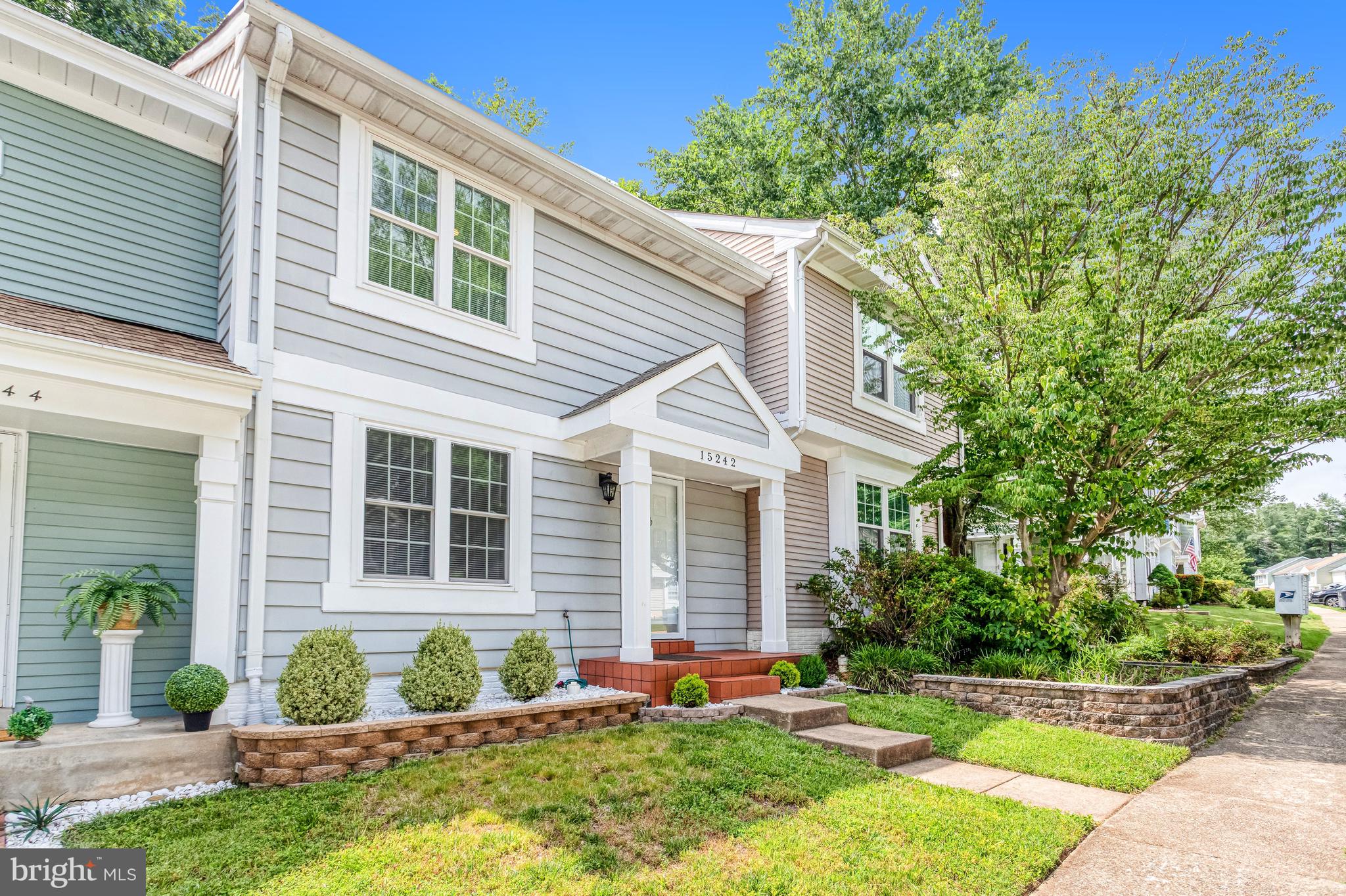 15242 STREAMSIDE COURT