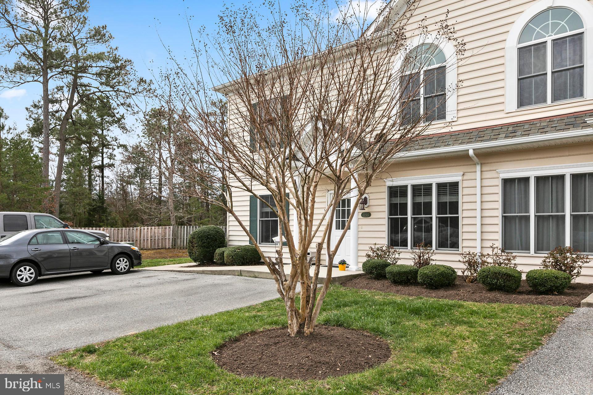 CHICKADEE CIRCLE CONDOMINIUMS - Residential