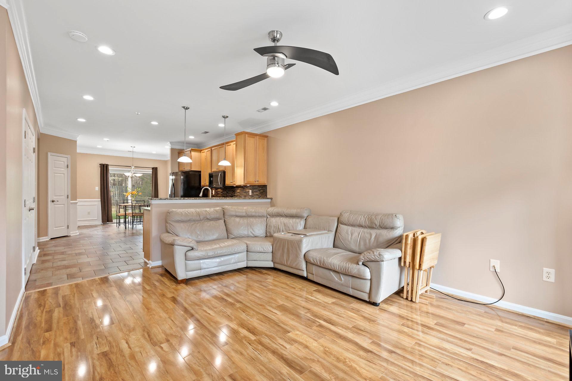 CHICKADEE CIRCLE CONDOMINIUMS - Residential