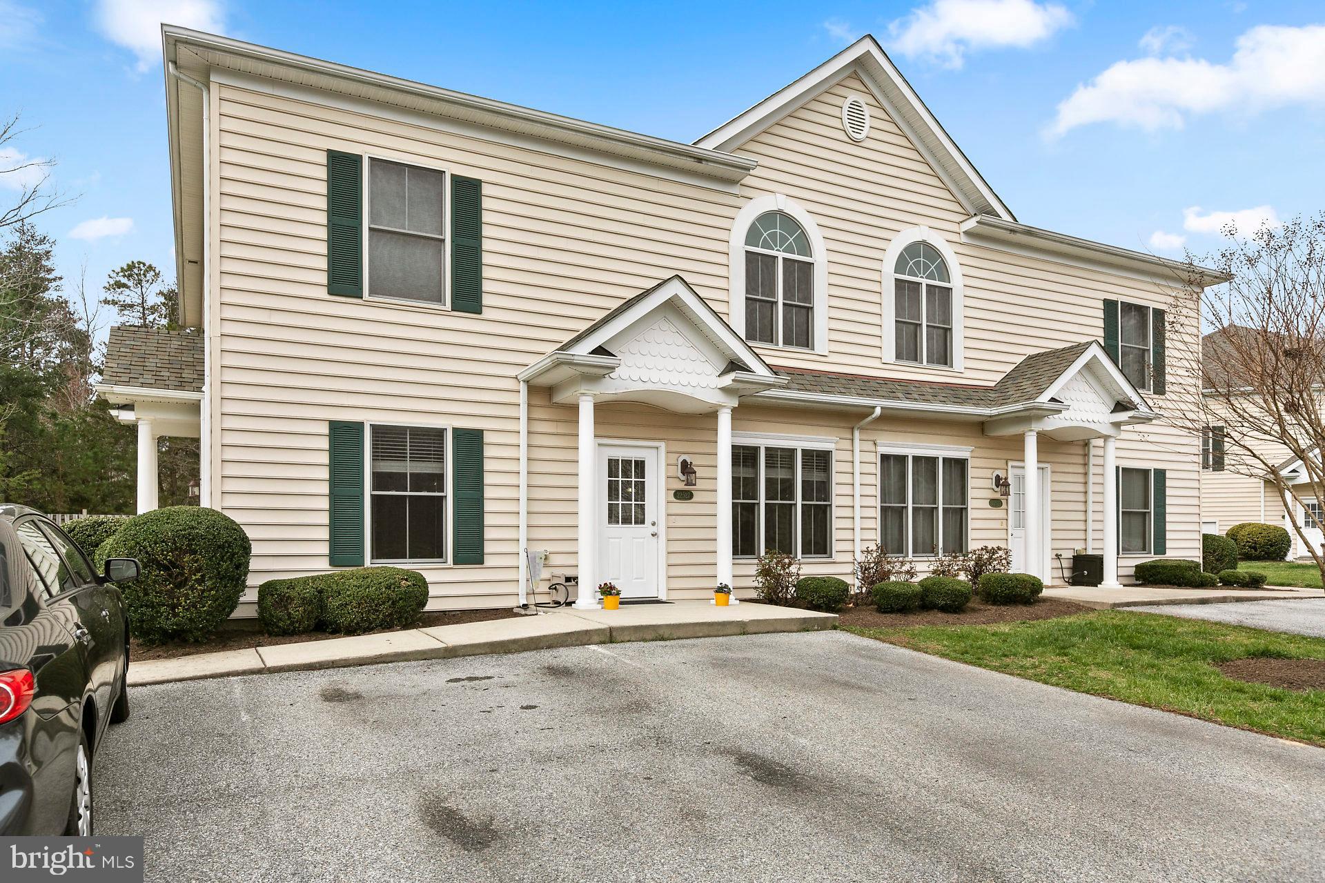 CHICKADEE CIRCLE CONDOMINIUMS - Residential