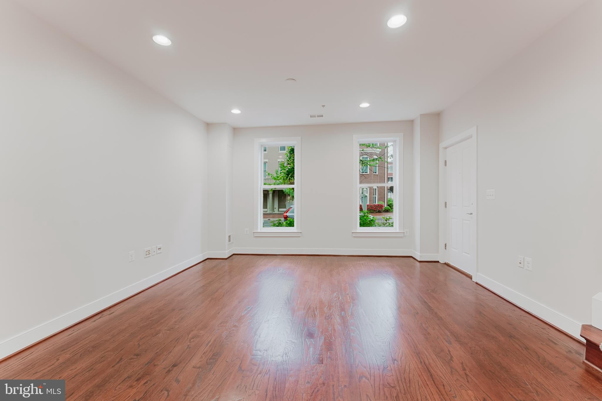2305 MAIN LINE BOULEVARD 101