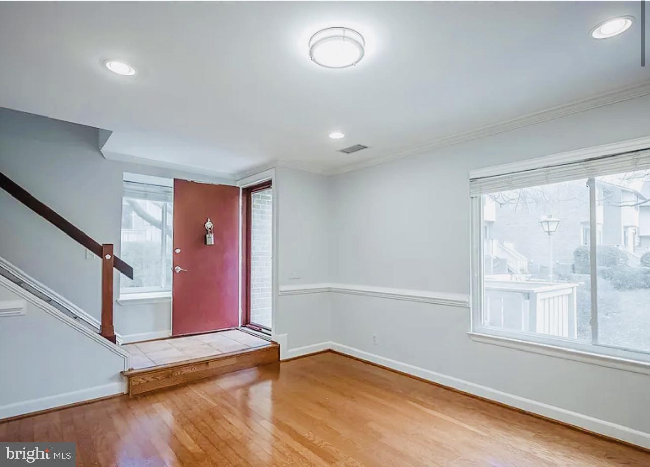 MOSBYS LANDING - Residential Lease