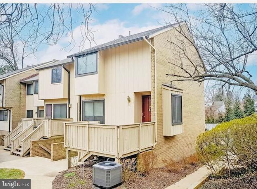 Great LOCATION, easy access to the major highways.  Bright two-level, end unit townhome style condo in the heart of Vienna, just minutes to the Vienna/Fairfax-GMU Metro Station and downtown Vienna restaurants and shopping. House is freshly painted, HVAC 2024, Washer-dryer combo 2023, and updated vanities in both bathrooms 2025. Very nicely maintained house is ready to move in.