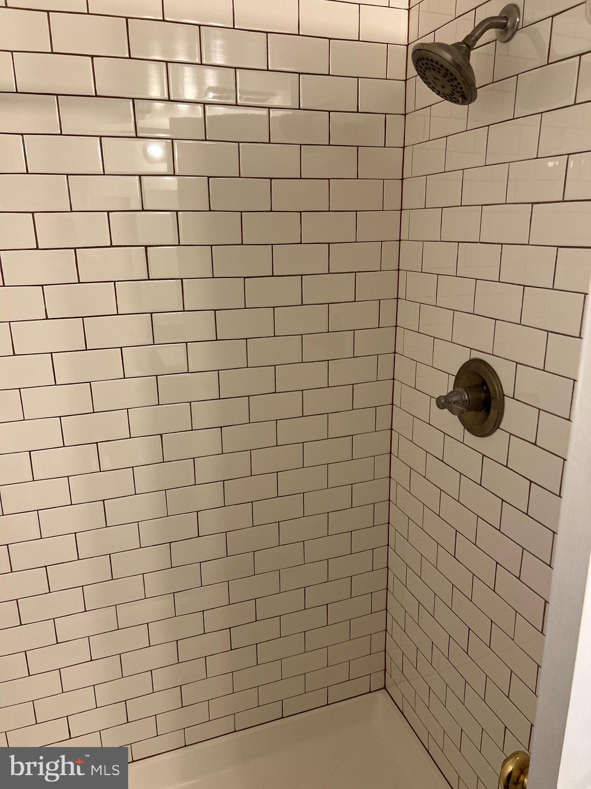 SHADOWOOD - Residential Lease