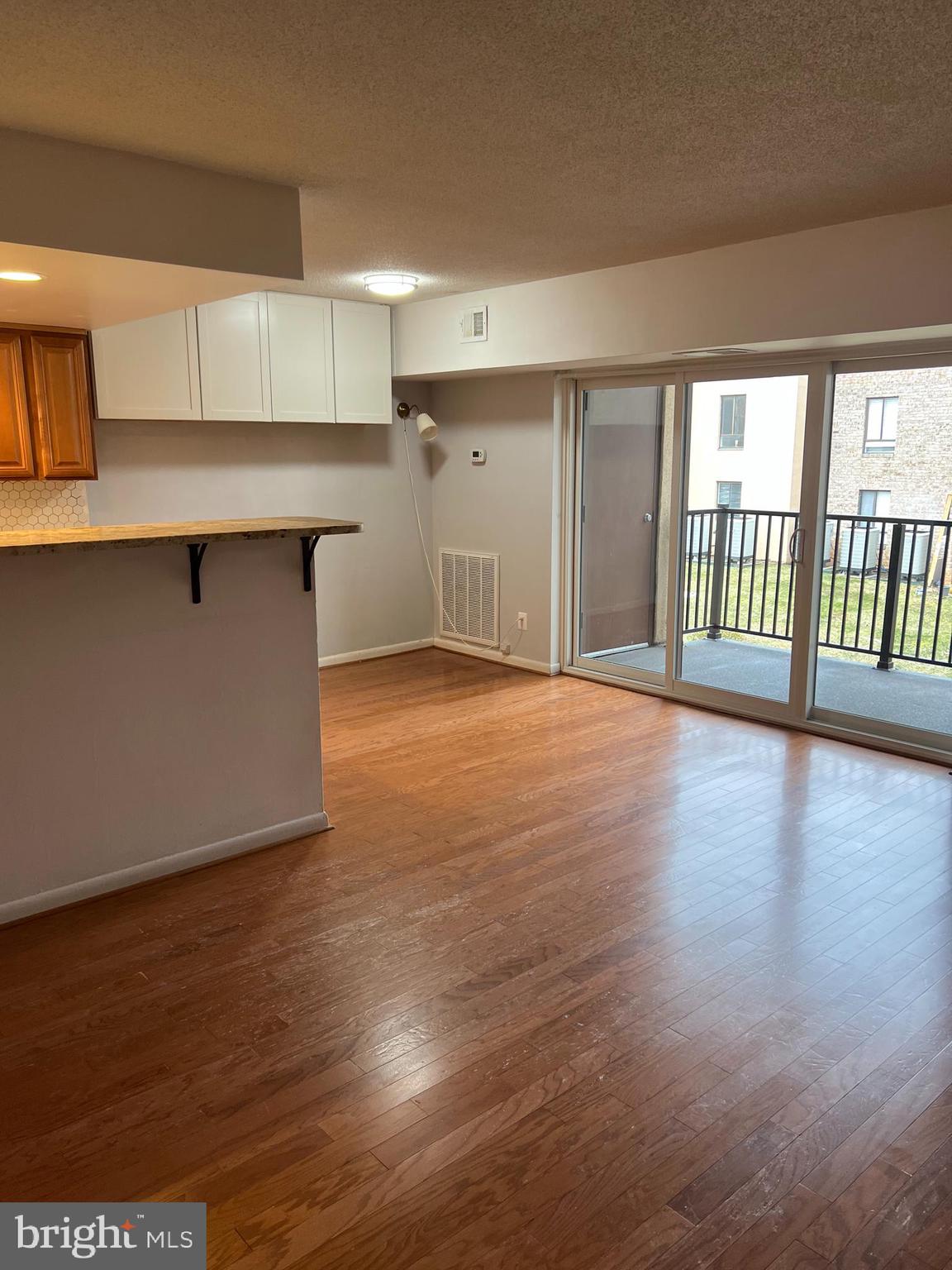 SHADOWOOD - Residential Lease