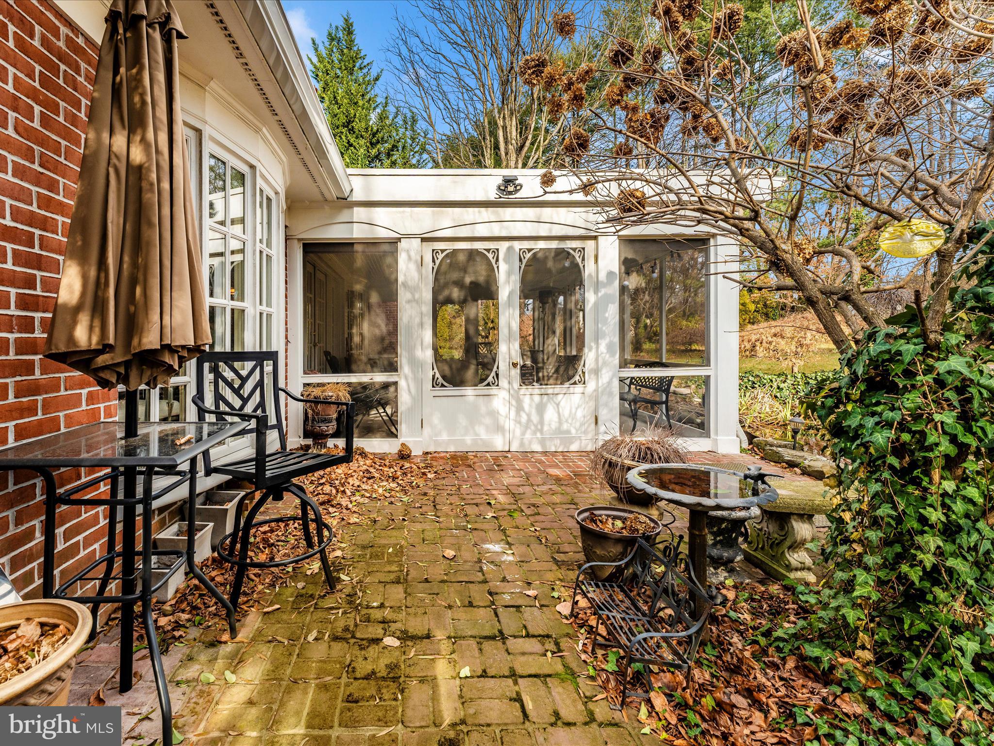 SPRING VALLEY - Residential