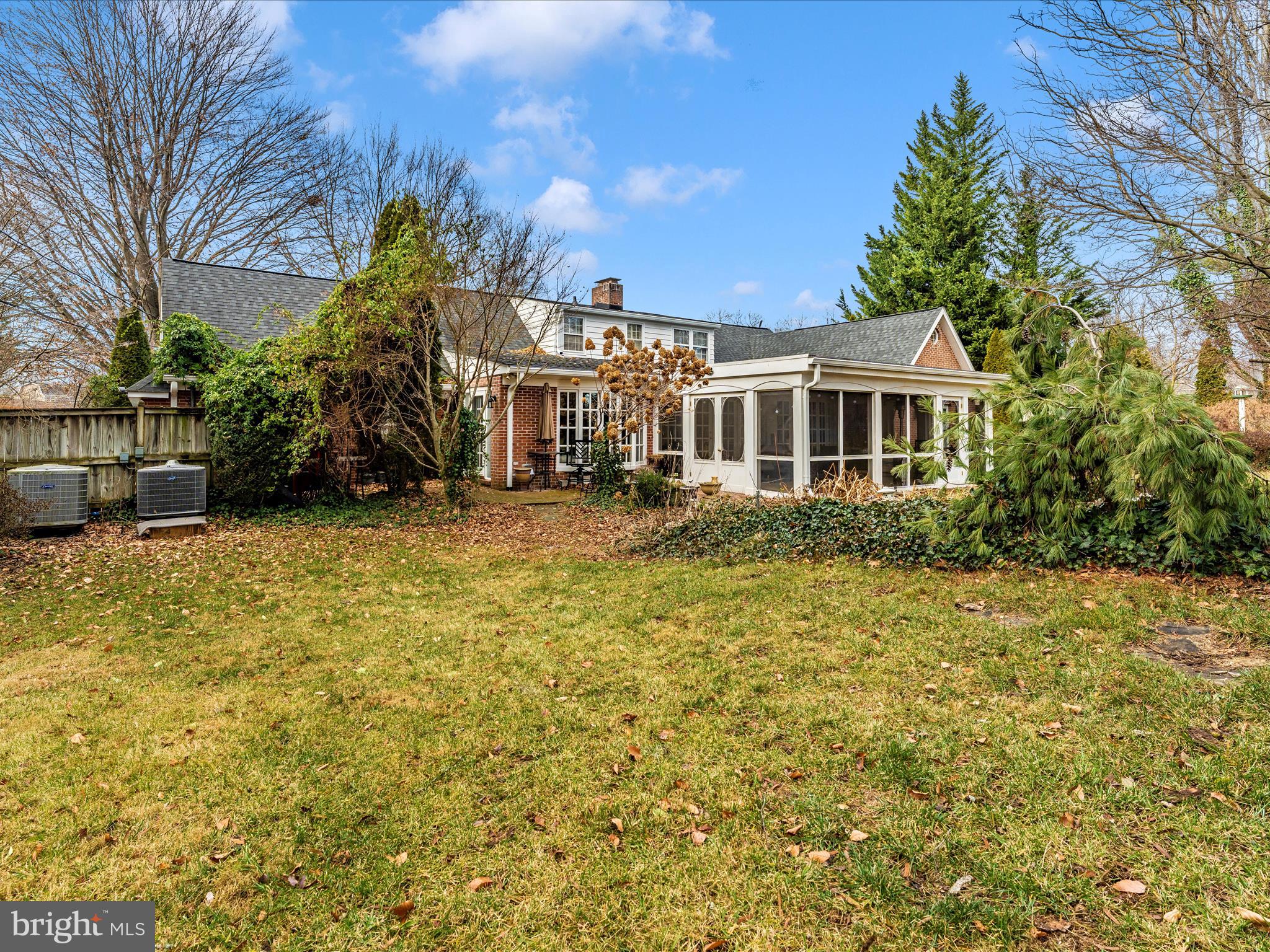 SPRING VALLEY - Residential