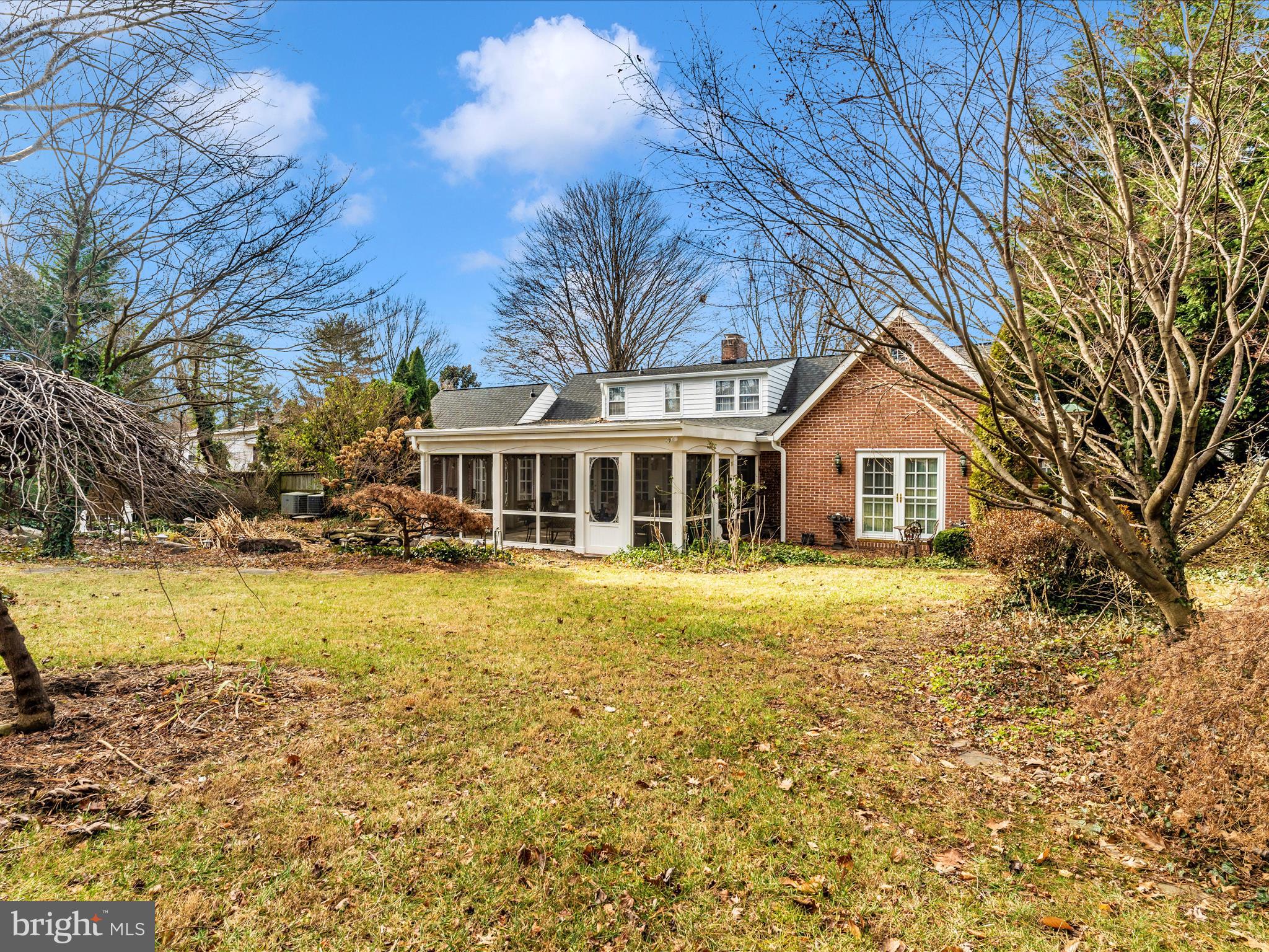 SPRING VALLEY - Residential