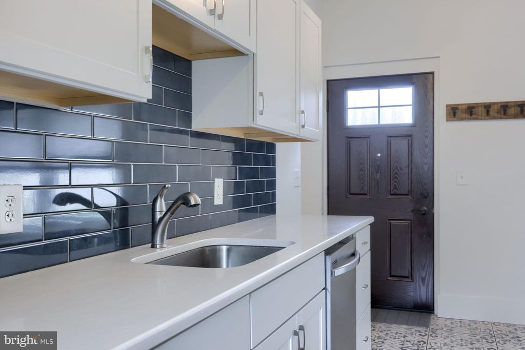 Photo of 934 W Vine Street, LANCASTER, PA 17603 (MLS # PALA2086732)