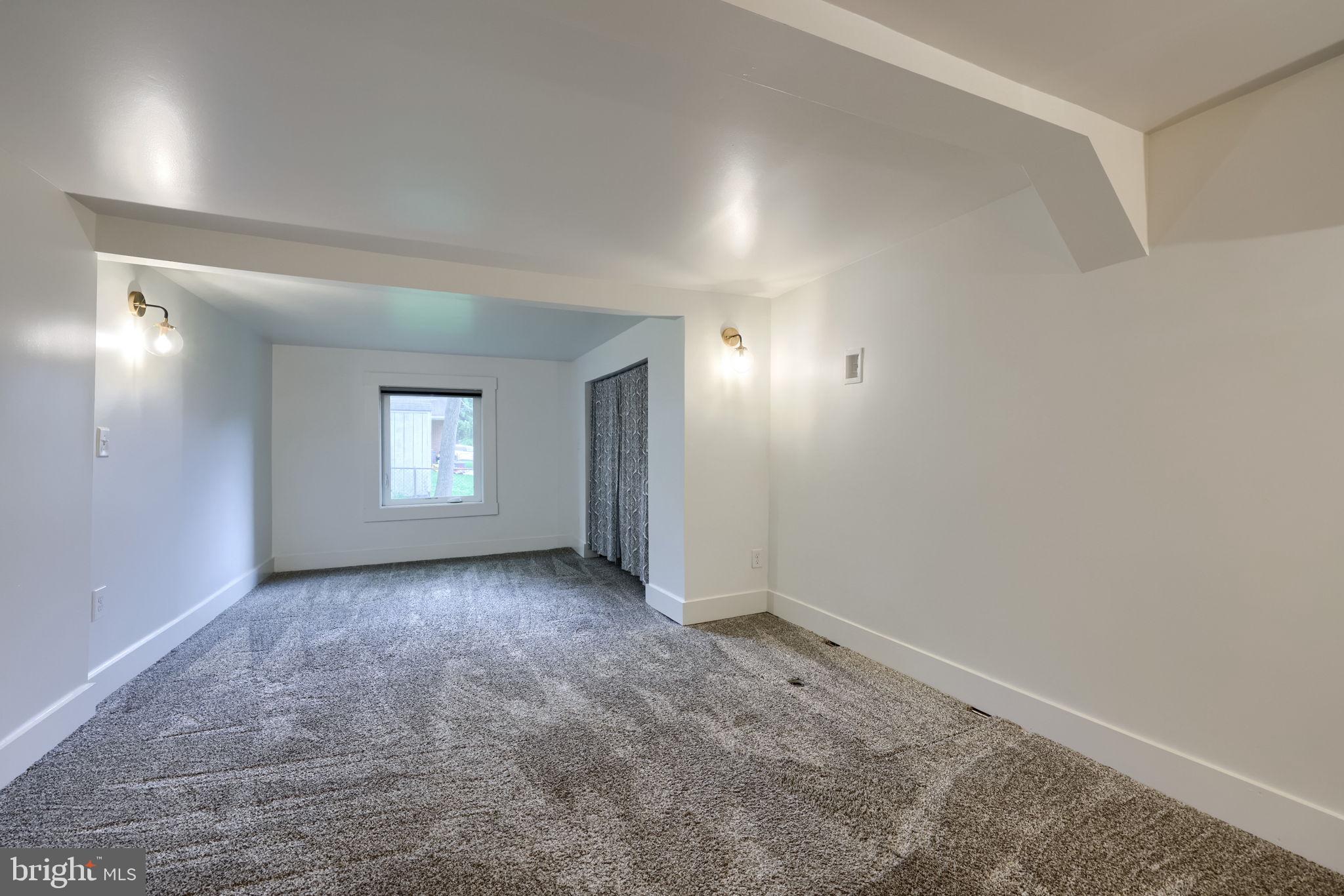 SOUTH WEST LANCASTER - Residential
