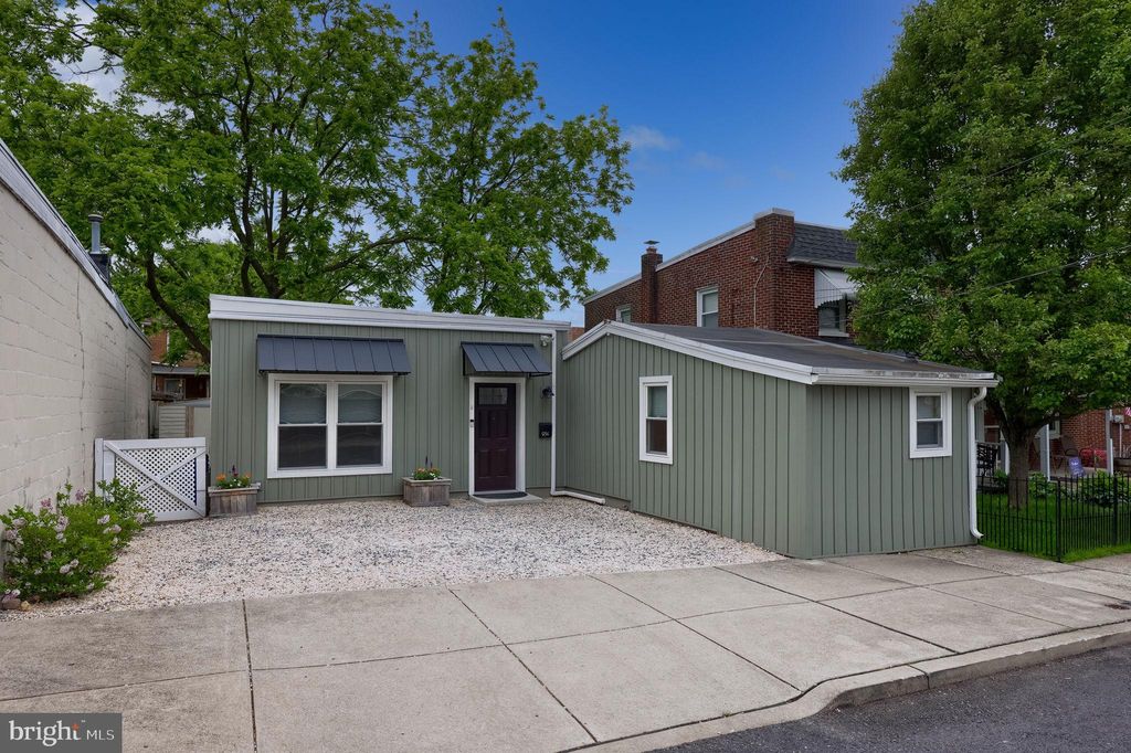 Photo of 934 W Vine Street, LANCASTER, PA 17603 (MLS # PALA2086732)