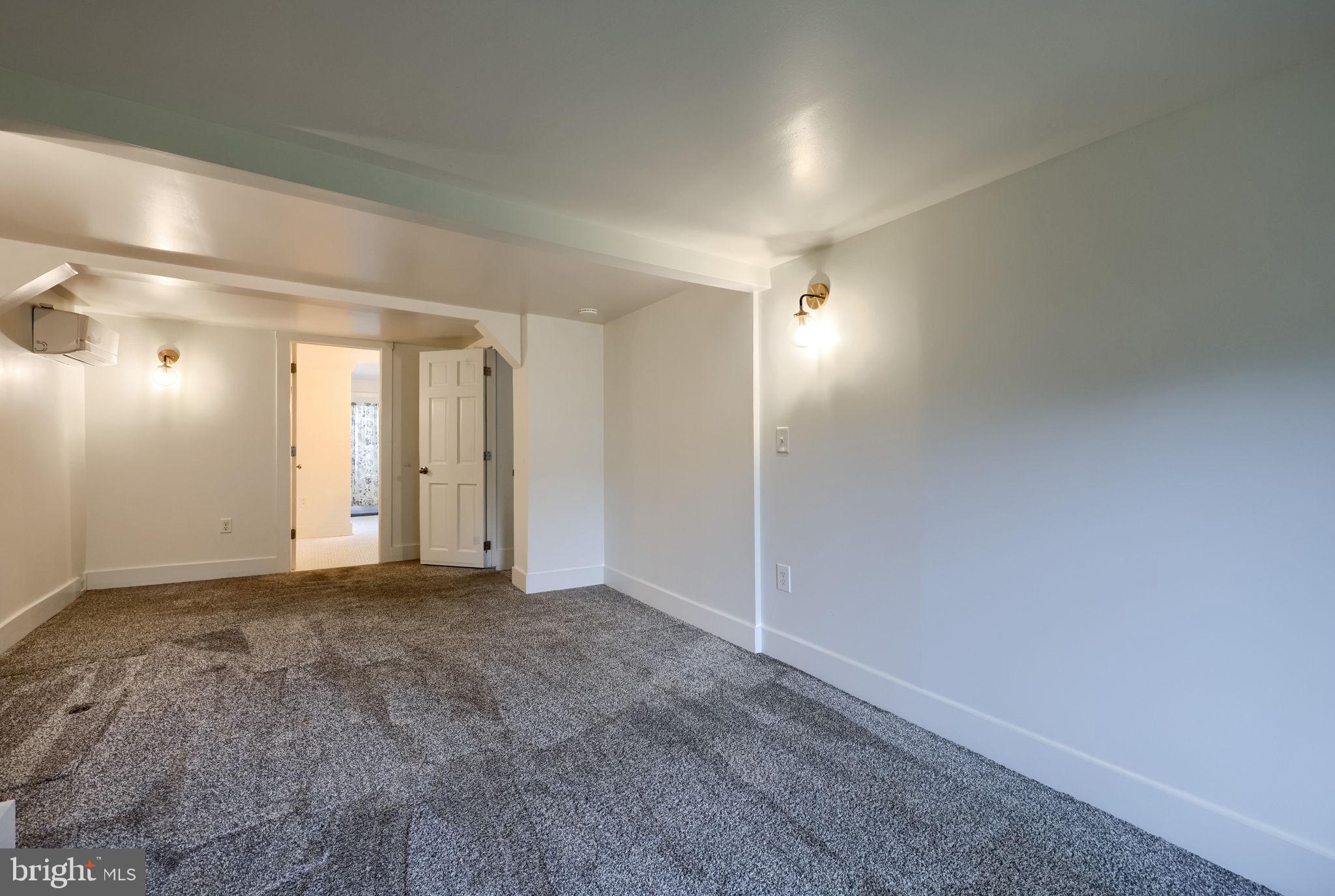 SOUTH WEST LANCASTER - Residential
