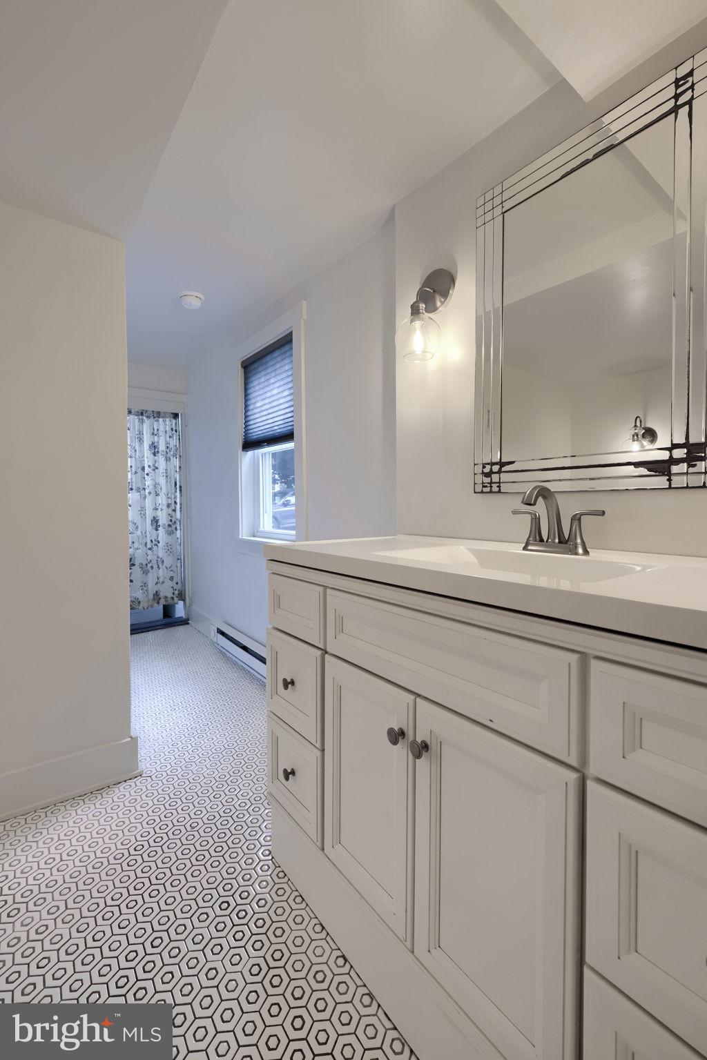 SOUTH WEST LANCASTER - Residential