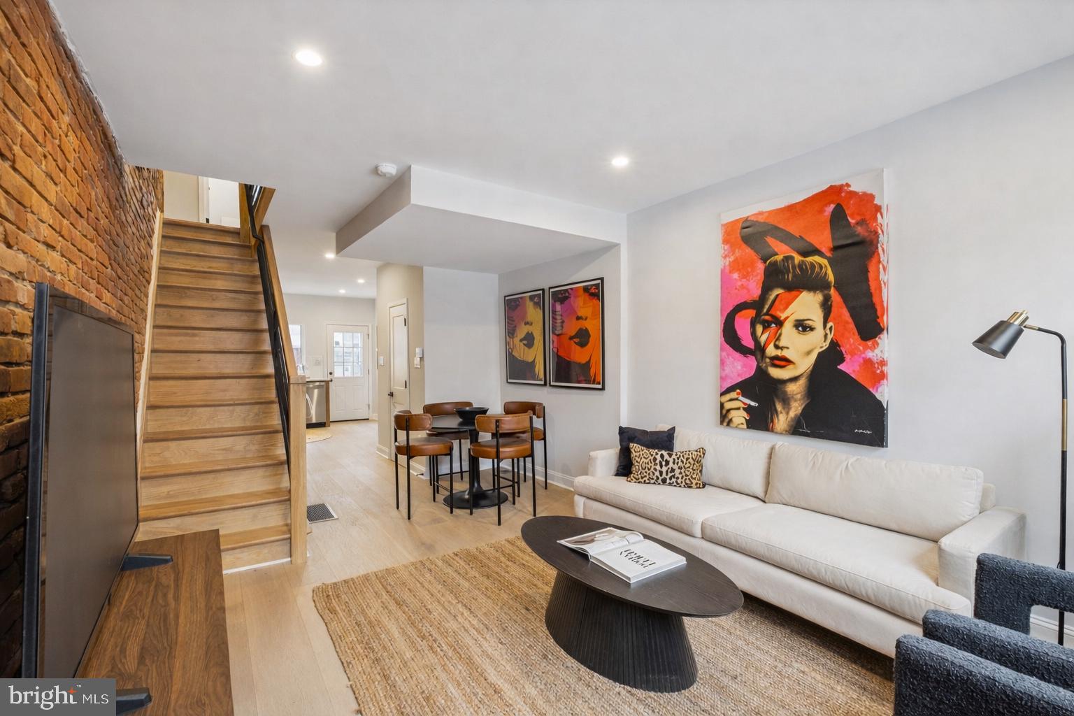 PASSYUNK SQUARE - Residential